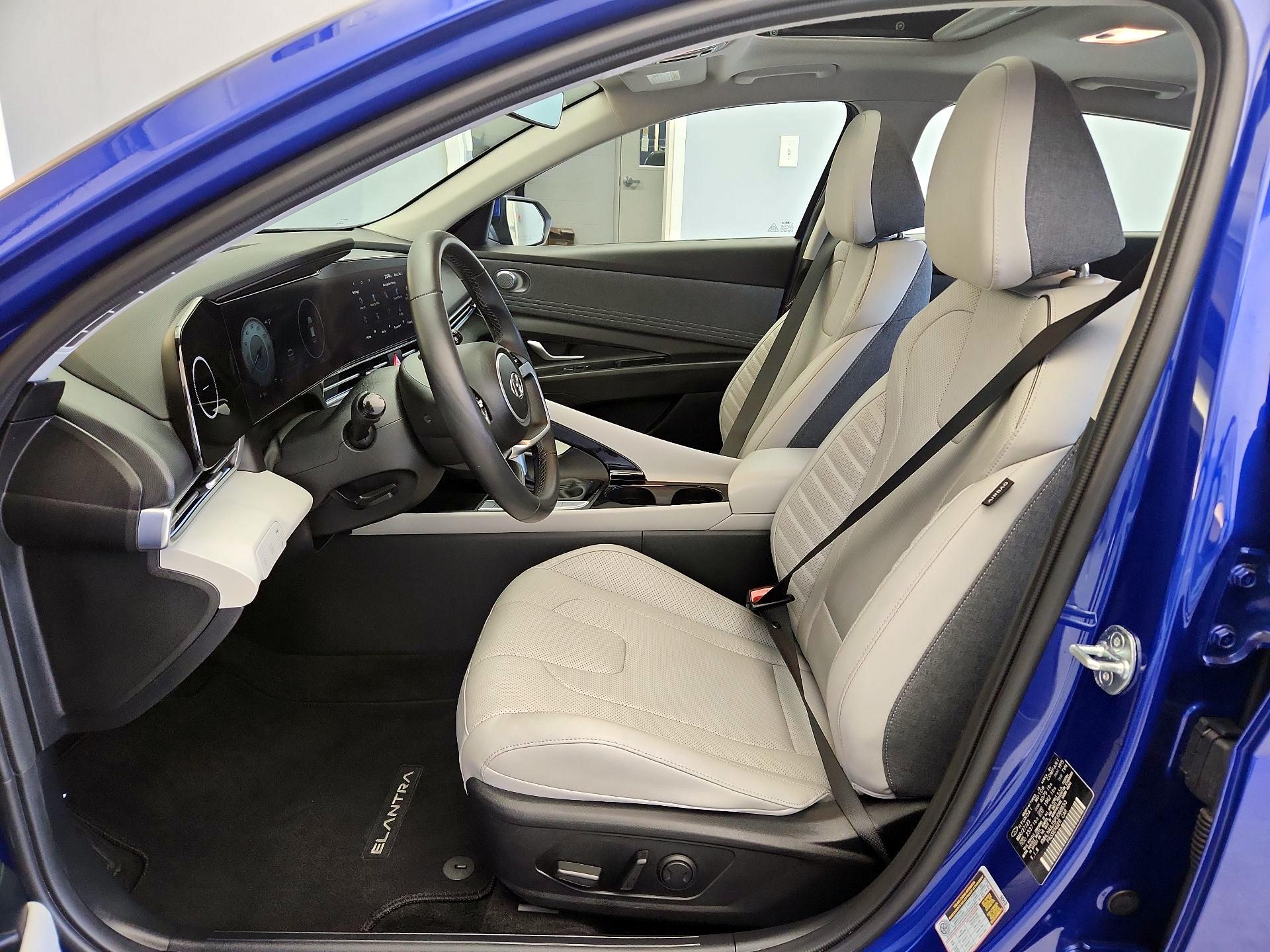 Thumbnail: 2023 Hyundai Elantra - 11