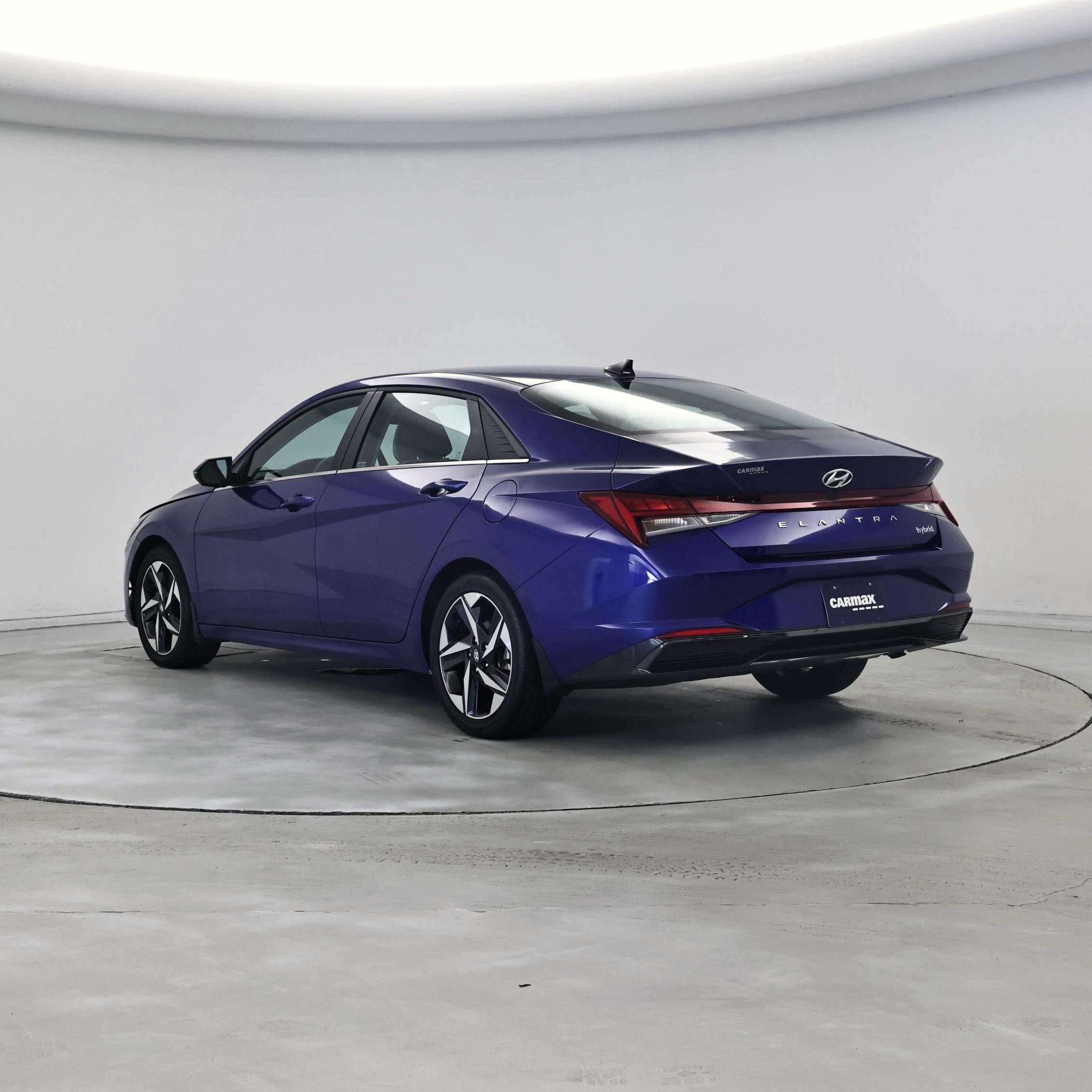 Thumbnail: 2023 Hyundai Elantra - 2