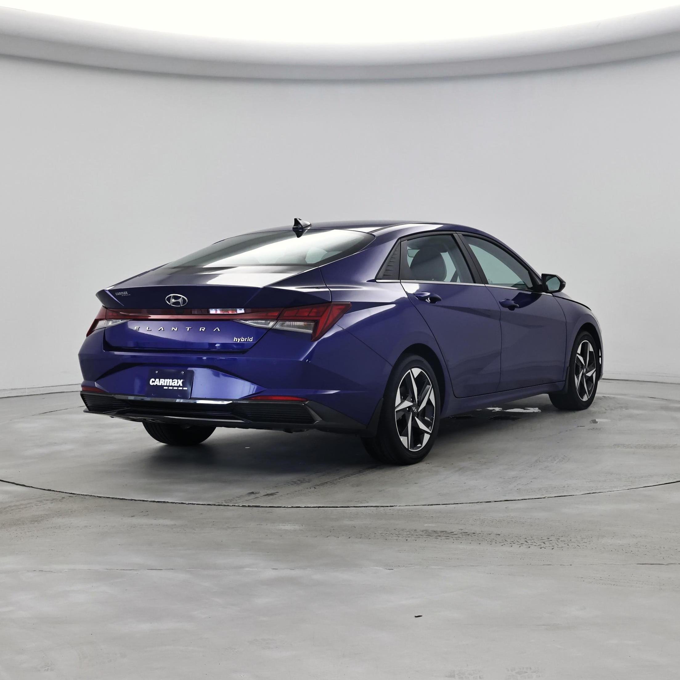 Thumbnail: 2023 Hyundai Elantra - 8