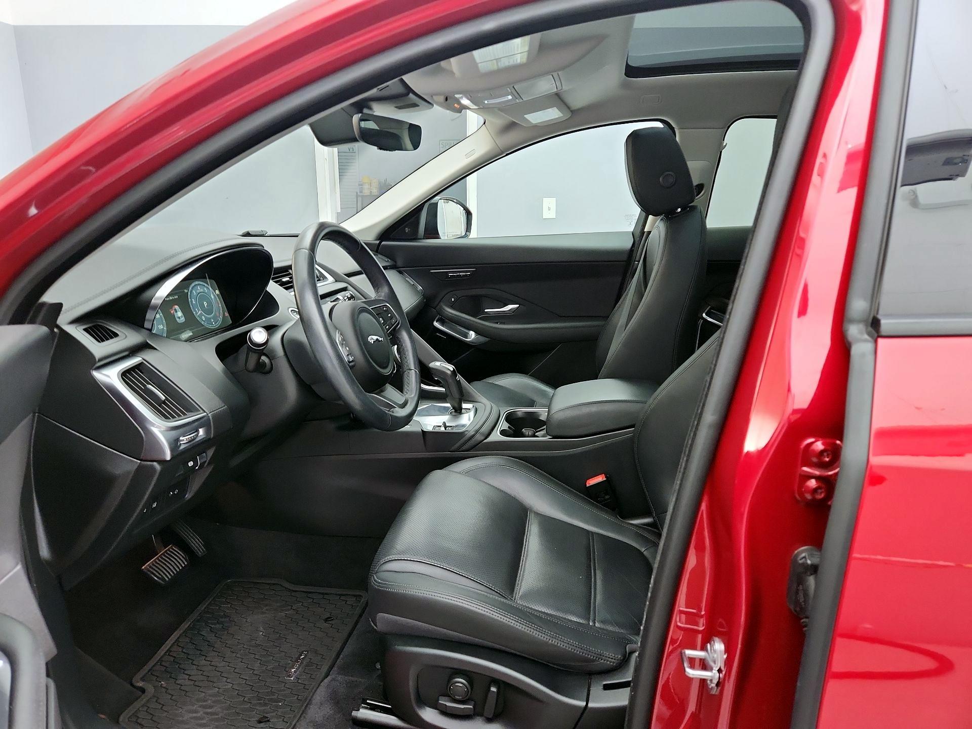 Thumbnail: 2020 Jaguar E-Pace - 11