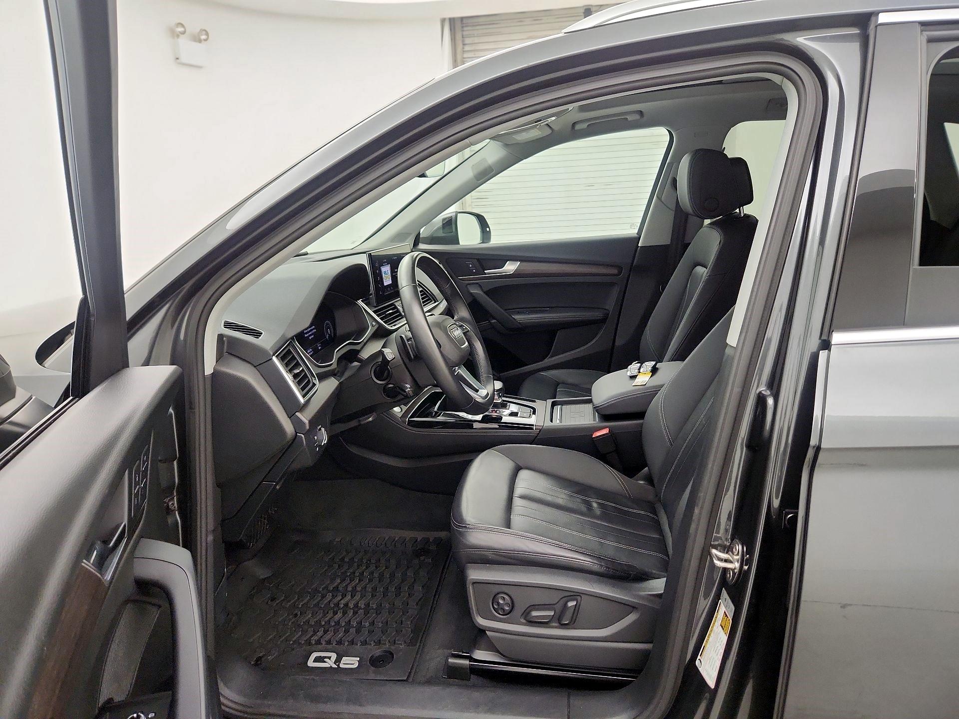 Thumbnail: 2021 Audi Q5 - 11