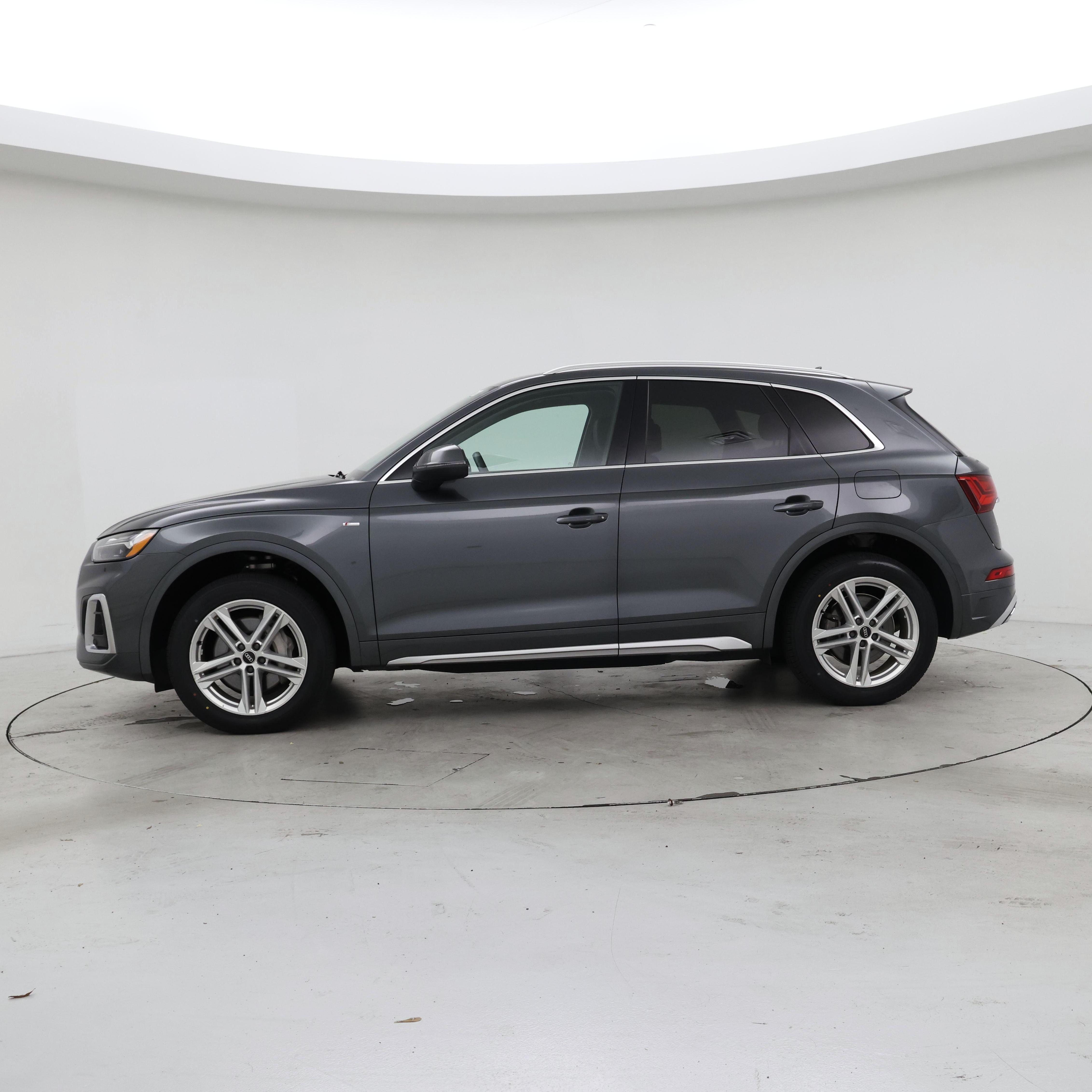 Thumbnail: 2021 Audi Q5 - 3