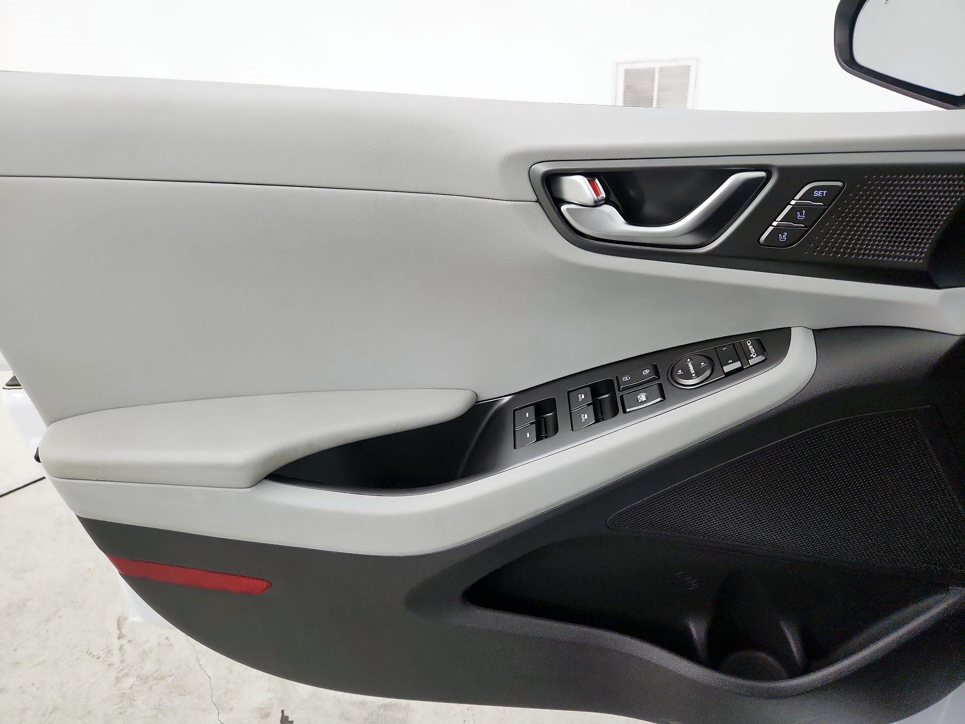 Thumbnail: 2020 Hyundai Ioniq - 12