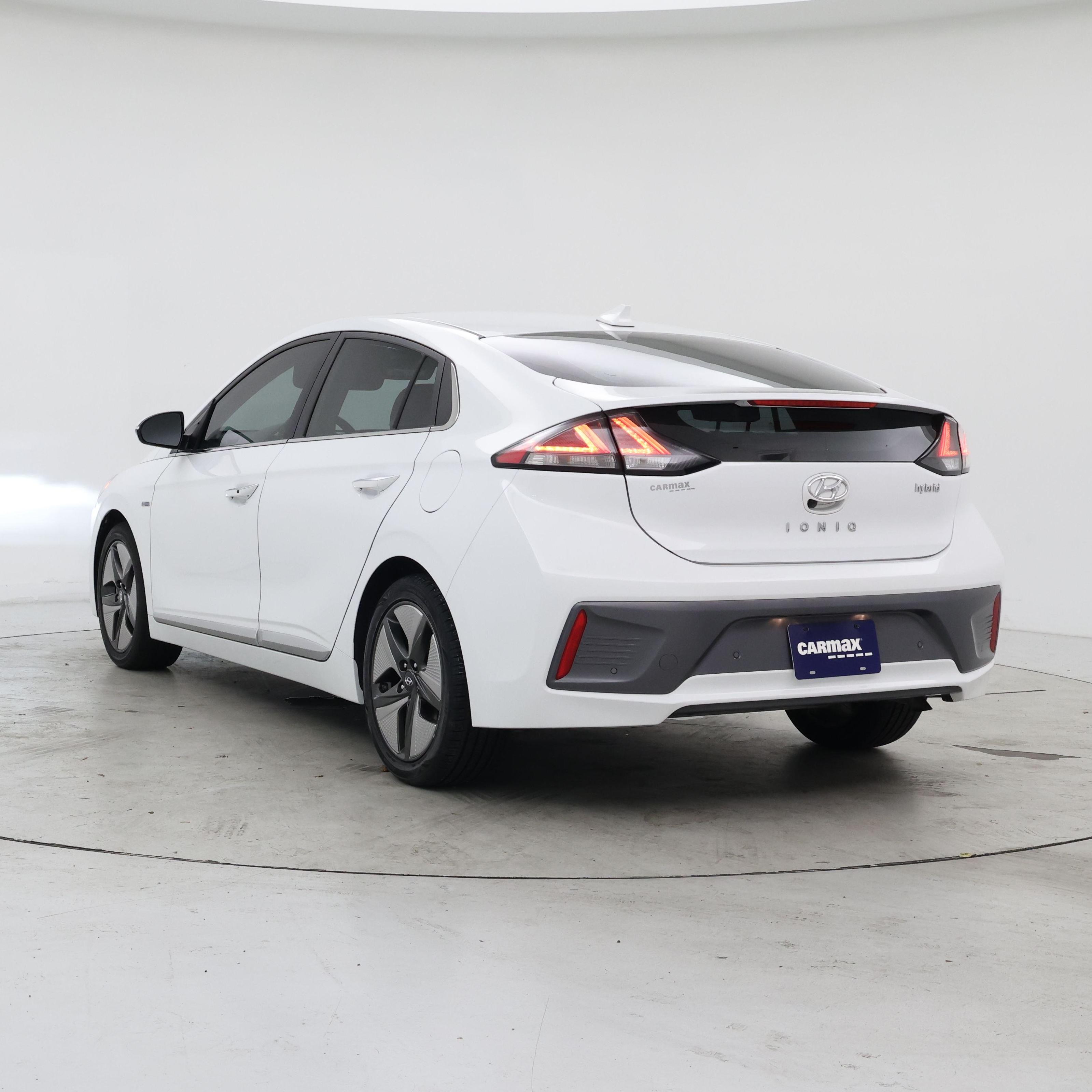 Thumbnail: 2020 Hyundai Ioniq - 2