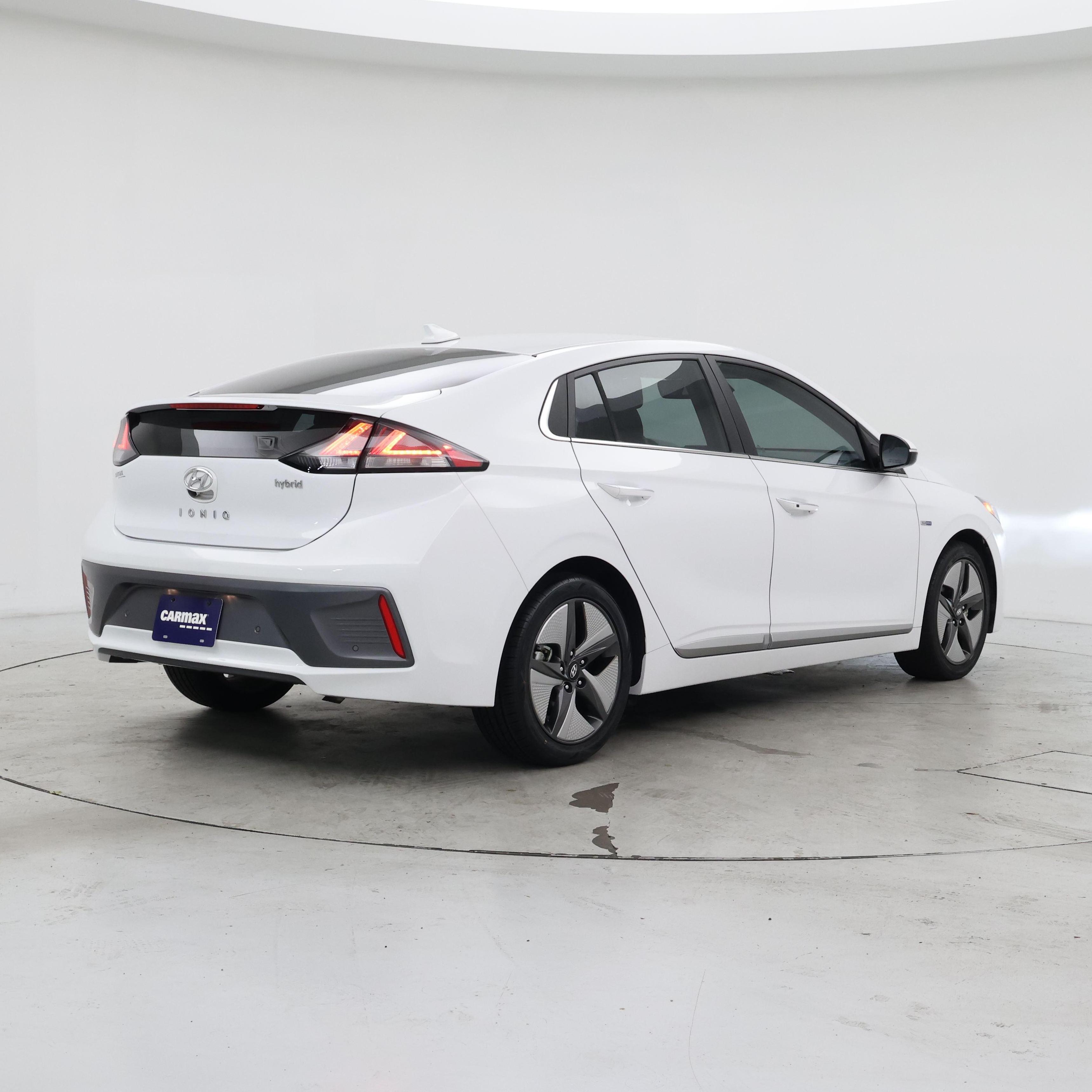 Thumbnail: 2020 Hyundai Ioniq - 8