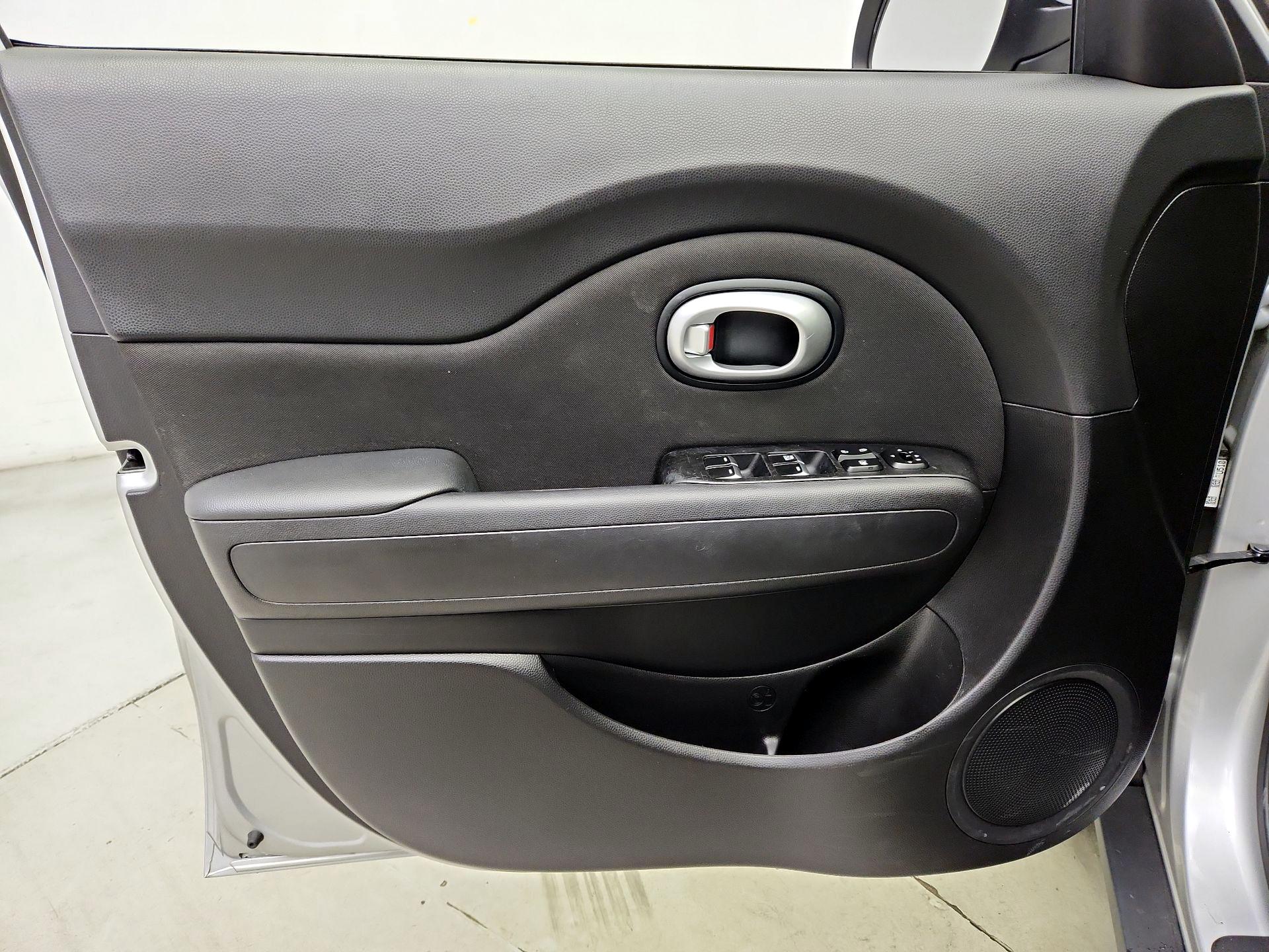 Thumbnail: 2019 Kia Soul - 12