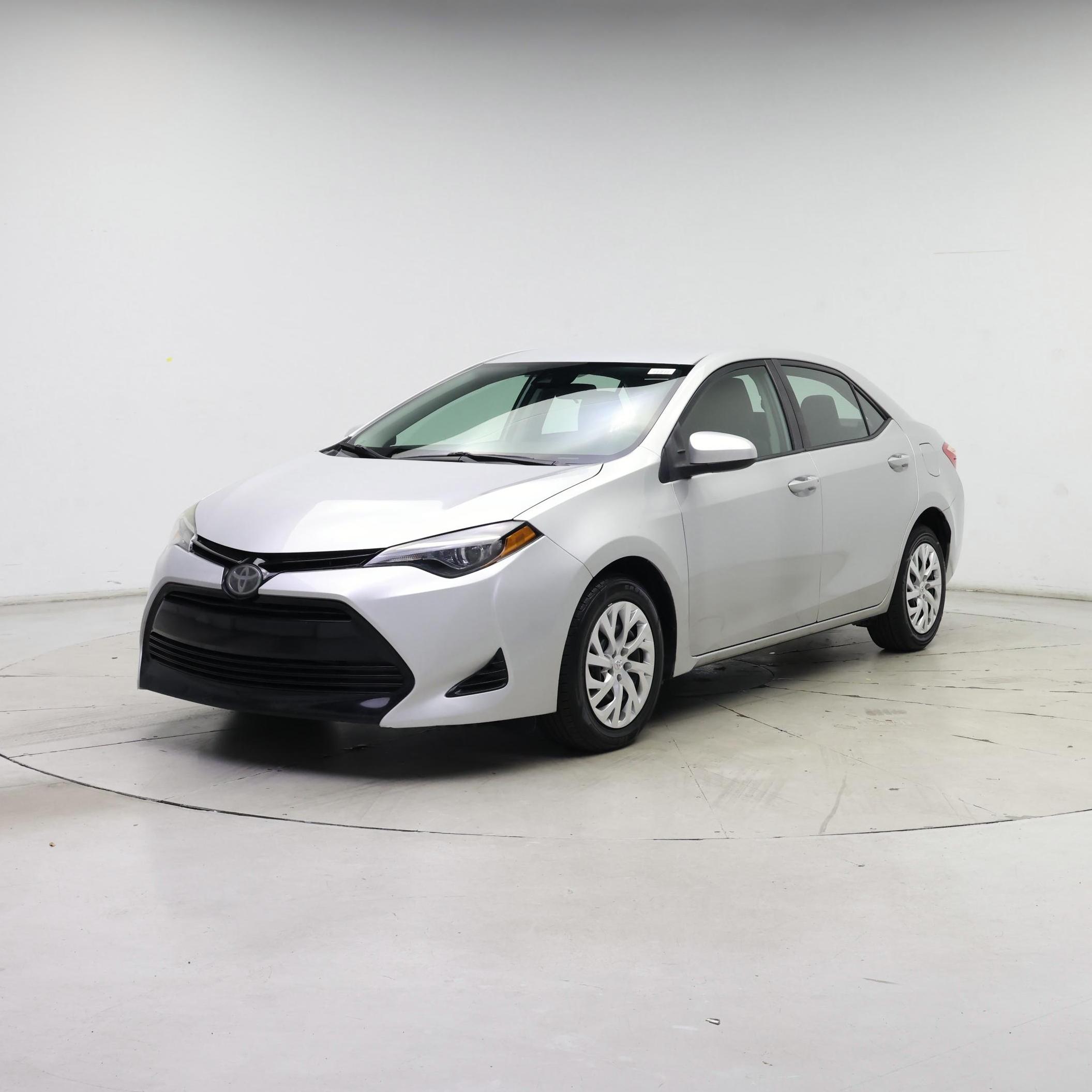 Thumbnail: 2018 Toyota Corolla - 4