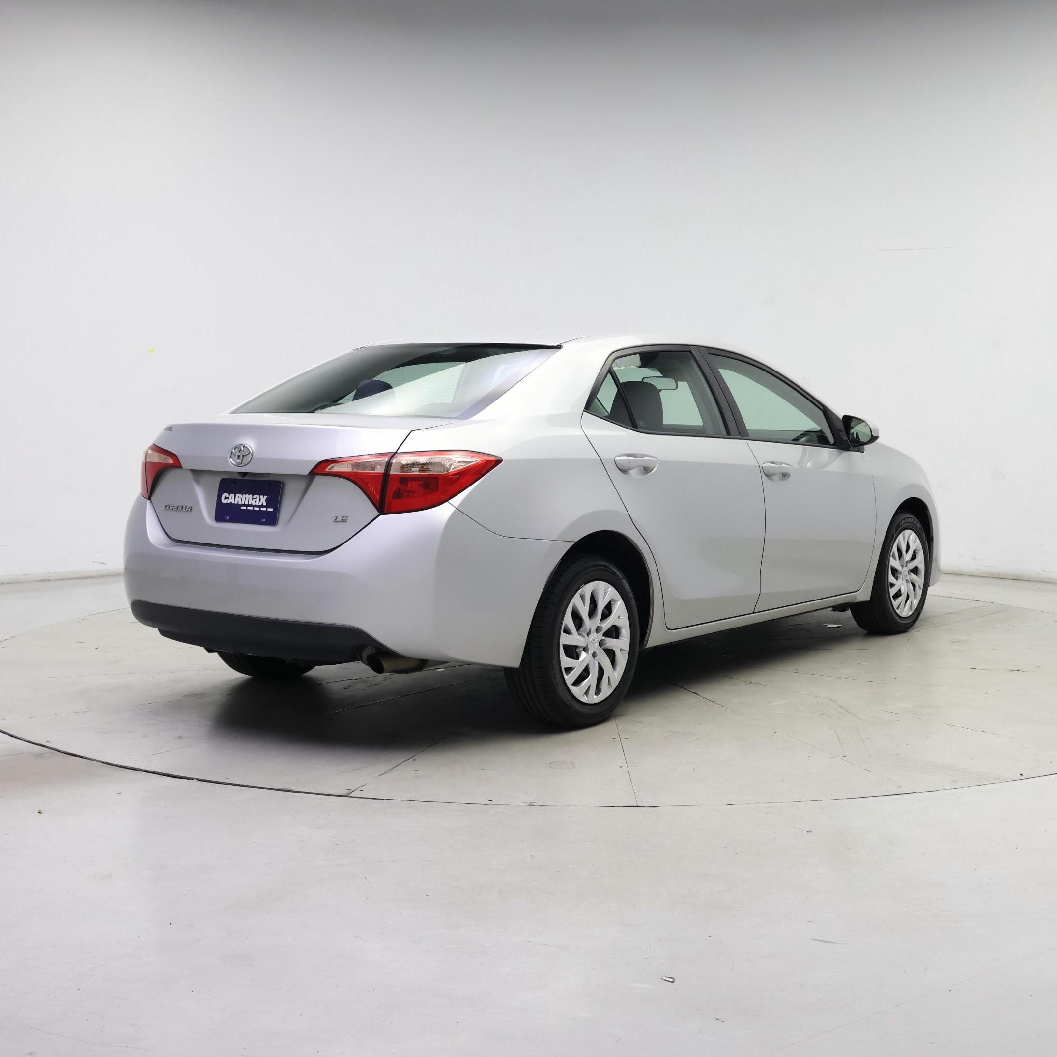 Thumbnail: 2018 Toyota Corolla - 8