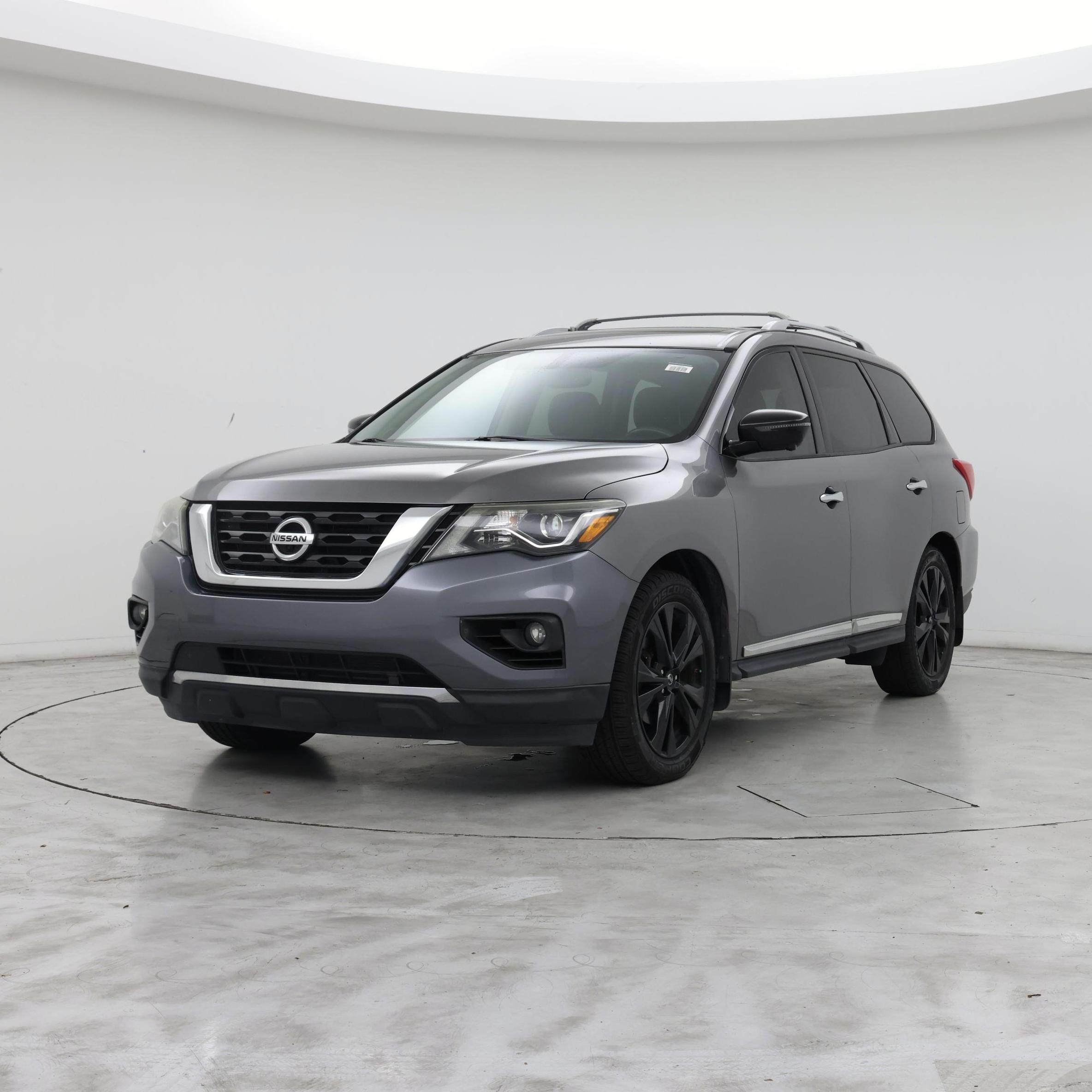 Thumbnail: 2017 Nissan Pathfinder - 4