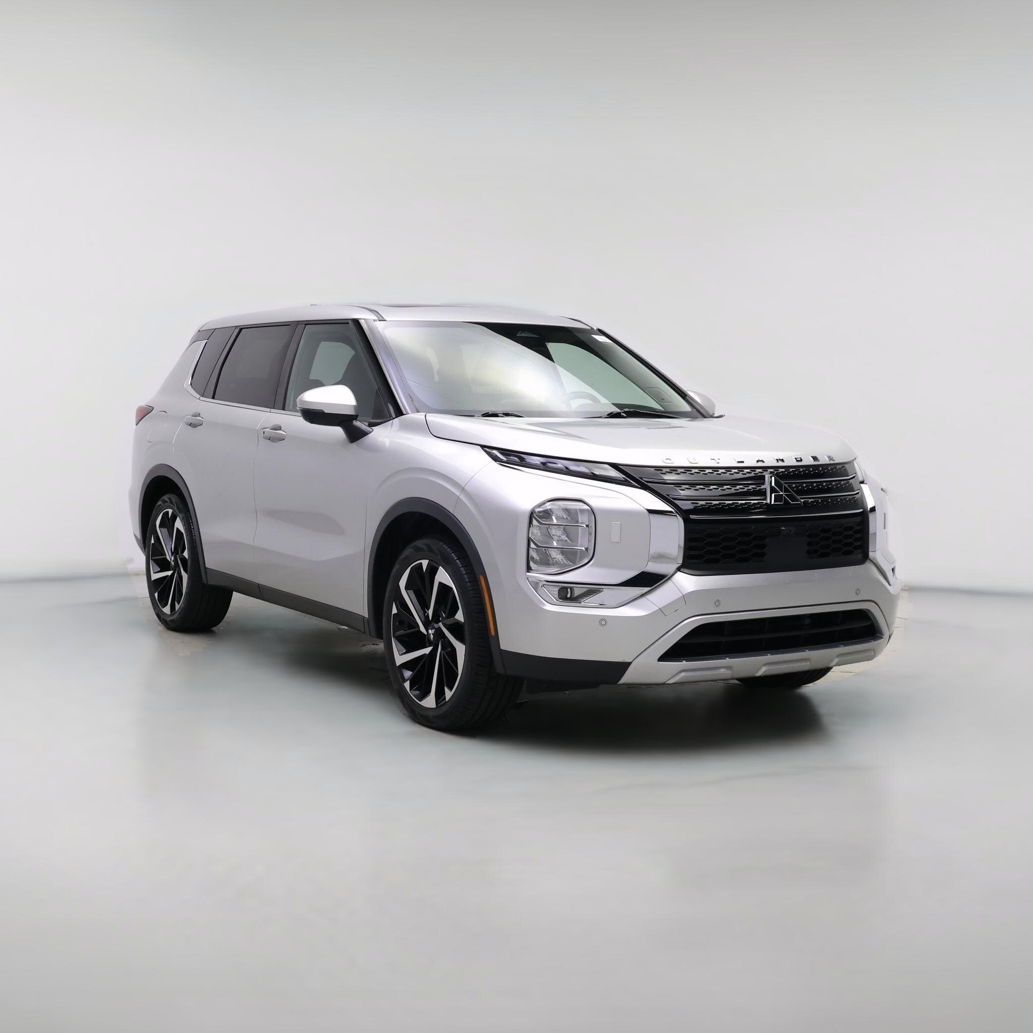 Thumbnail: 2022 Mitsubishi Outlander - 1