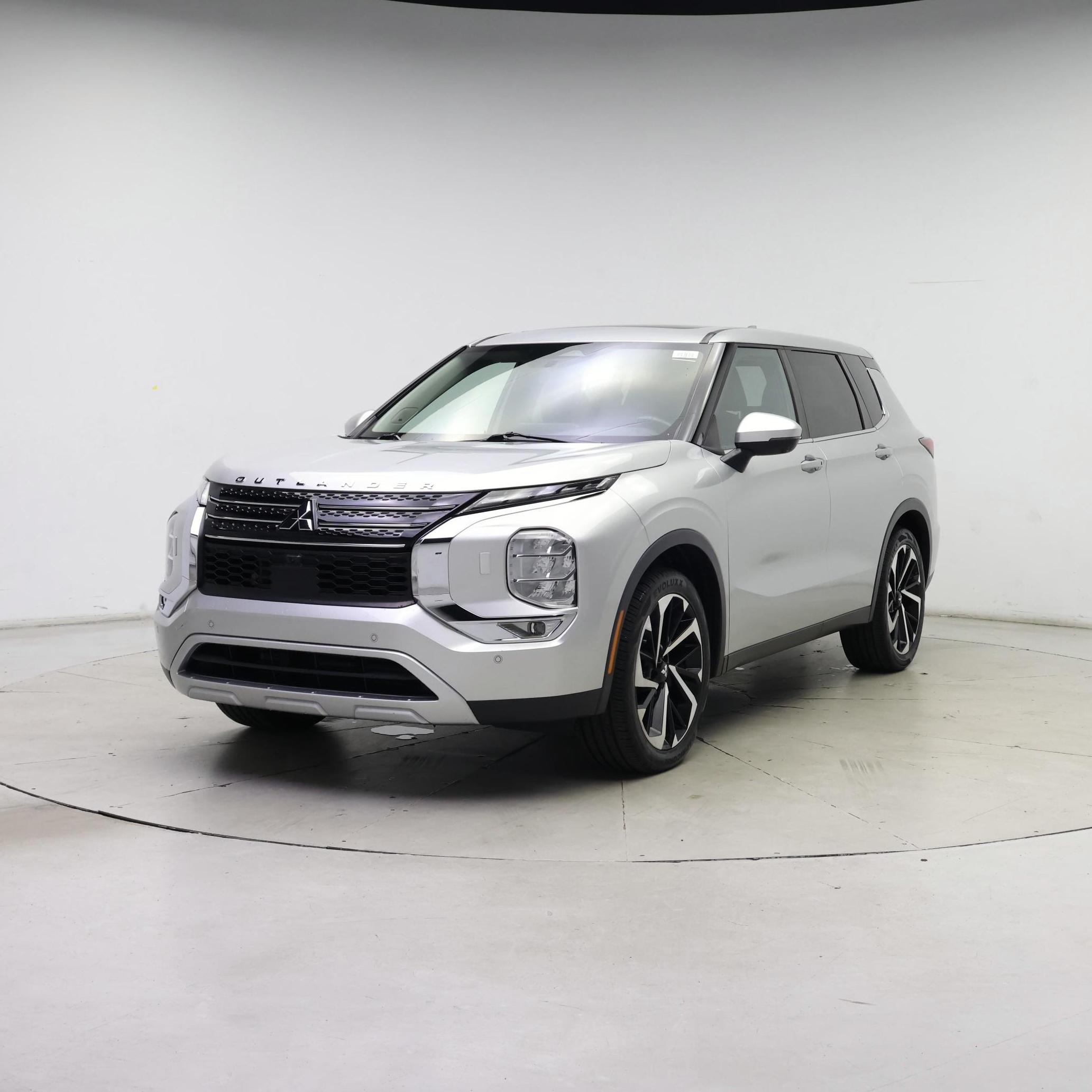 Thumbnail: 2022 Mitsubishi Outlander - 4