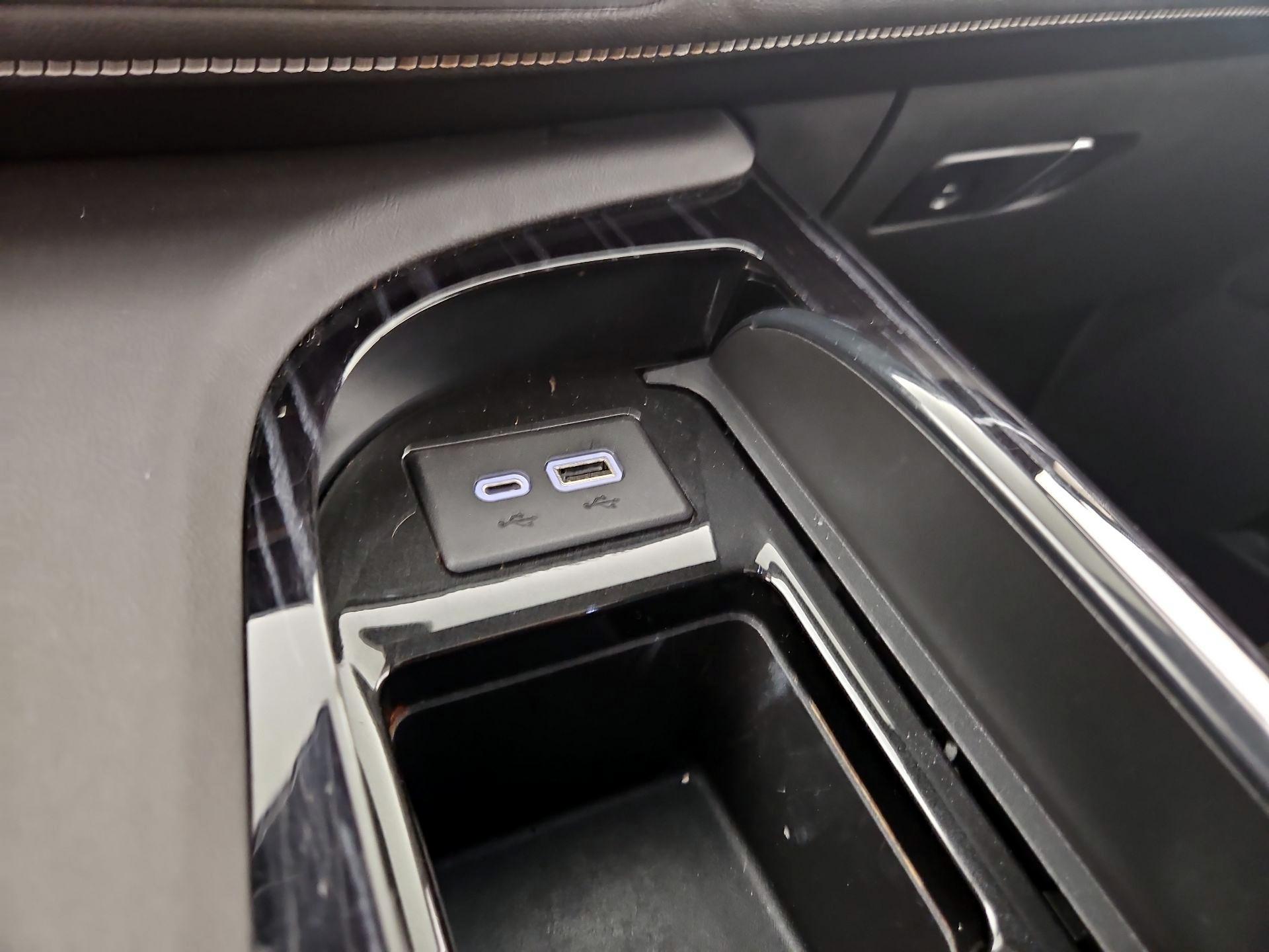 Thumbnail: 2022 Cadillac Escalade - 19