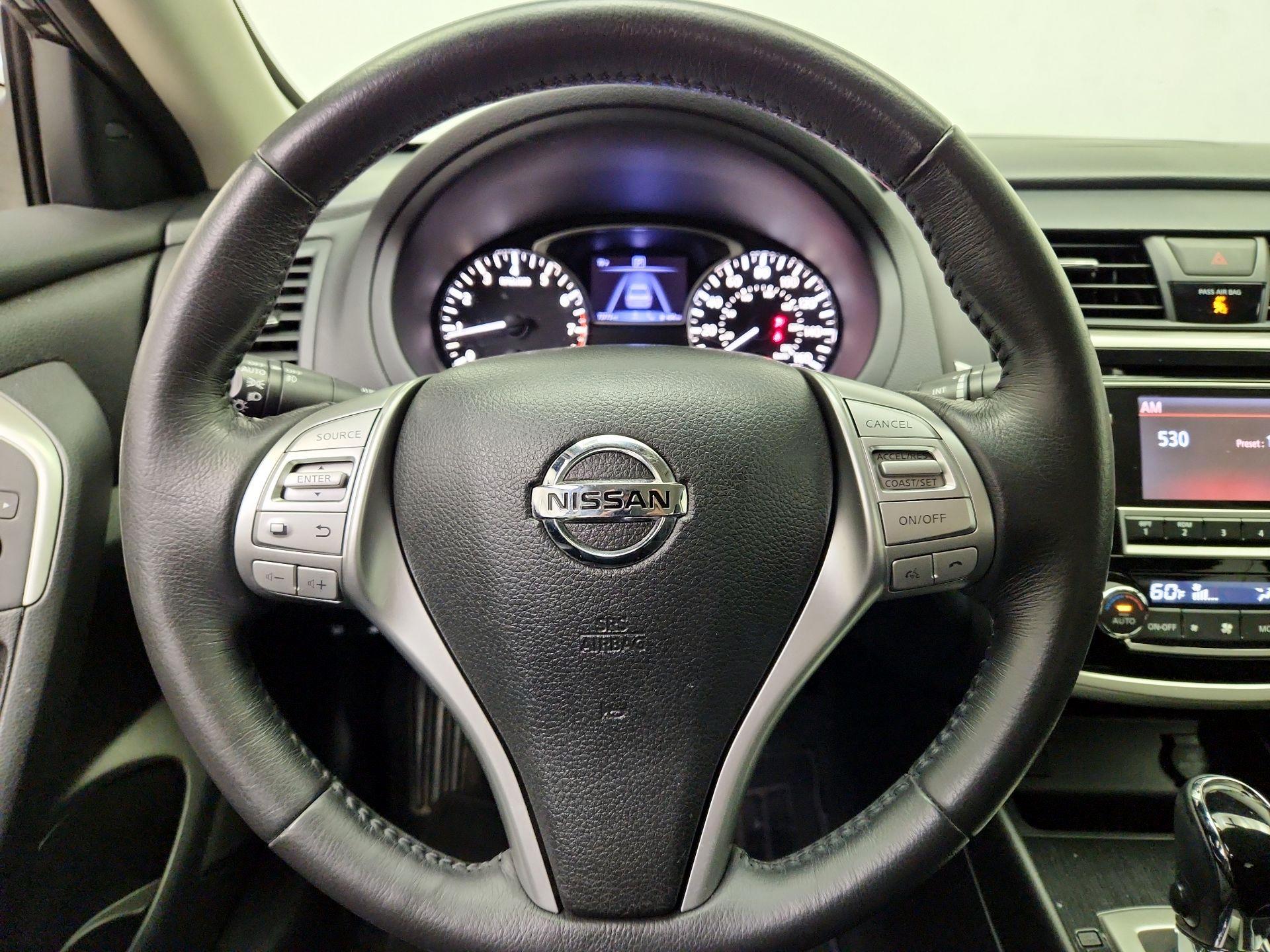 Thumbnail: 2018 Nissan Altima - 10
