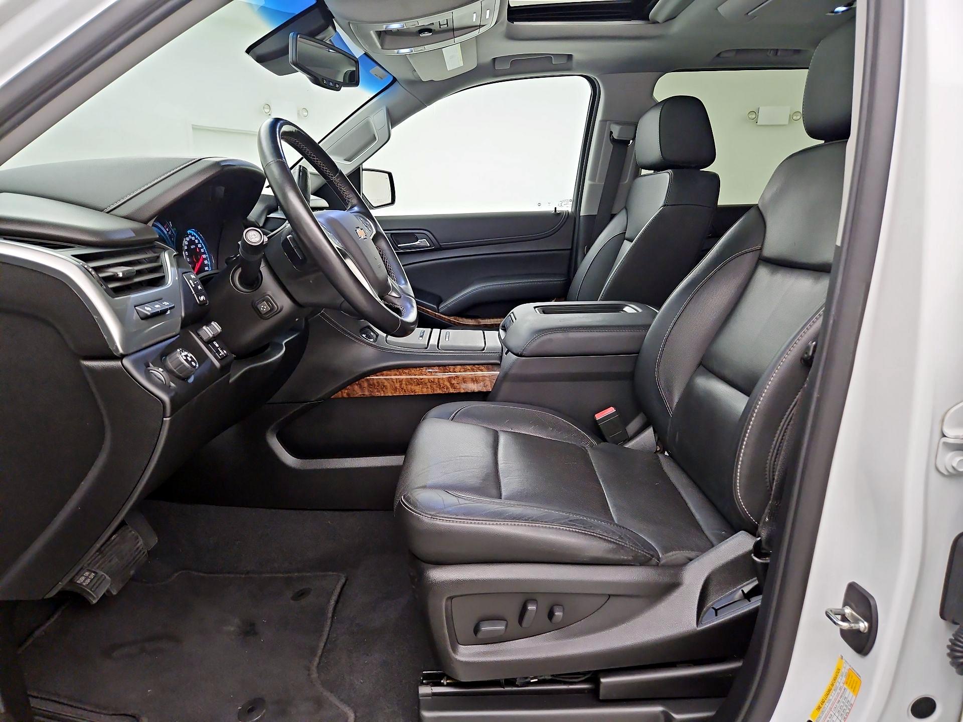 Thumbnail: 2019 Chevrolet Suburban - 11