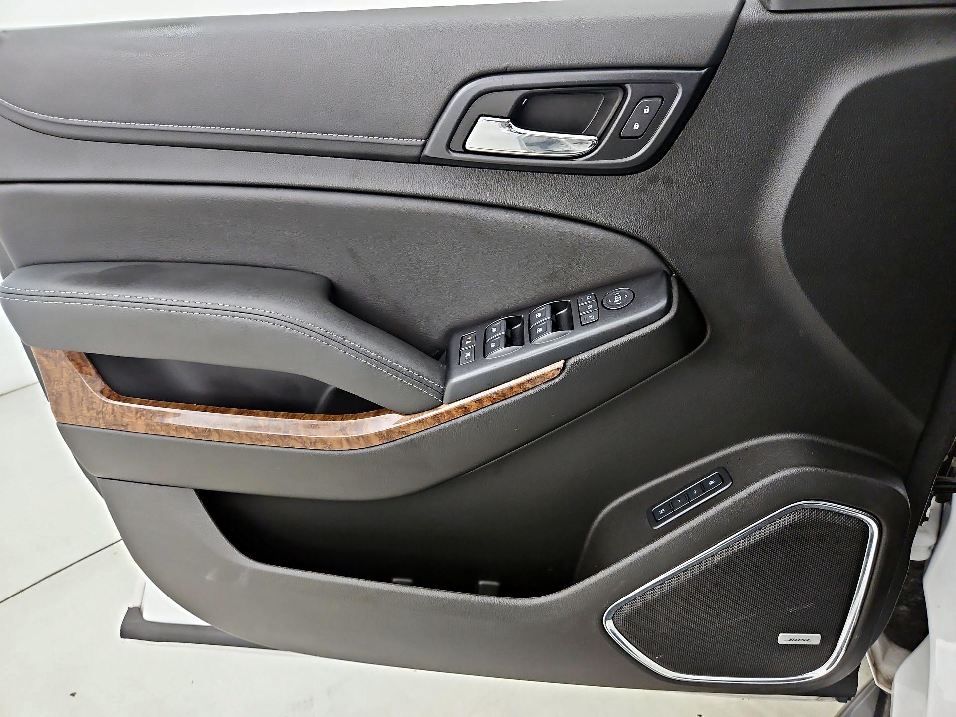 Thumbnail: 2019 Chevrolet Suburban - 12