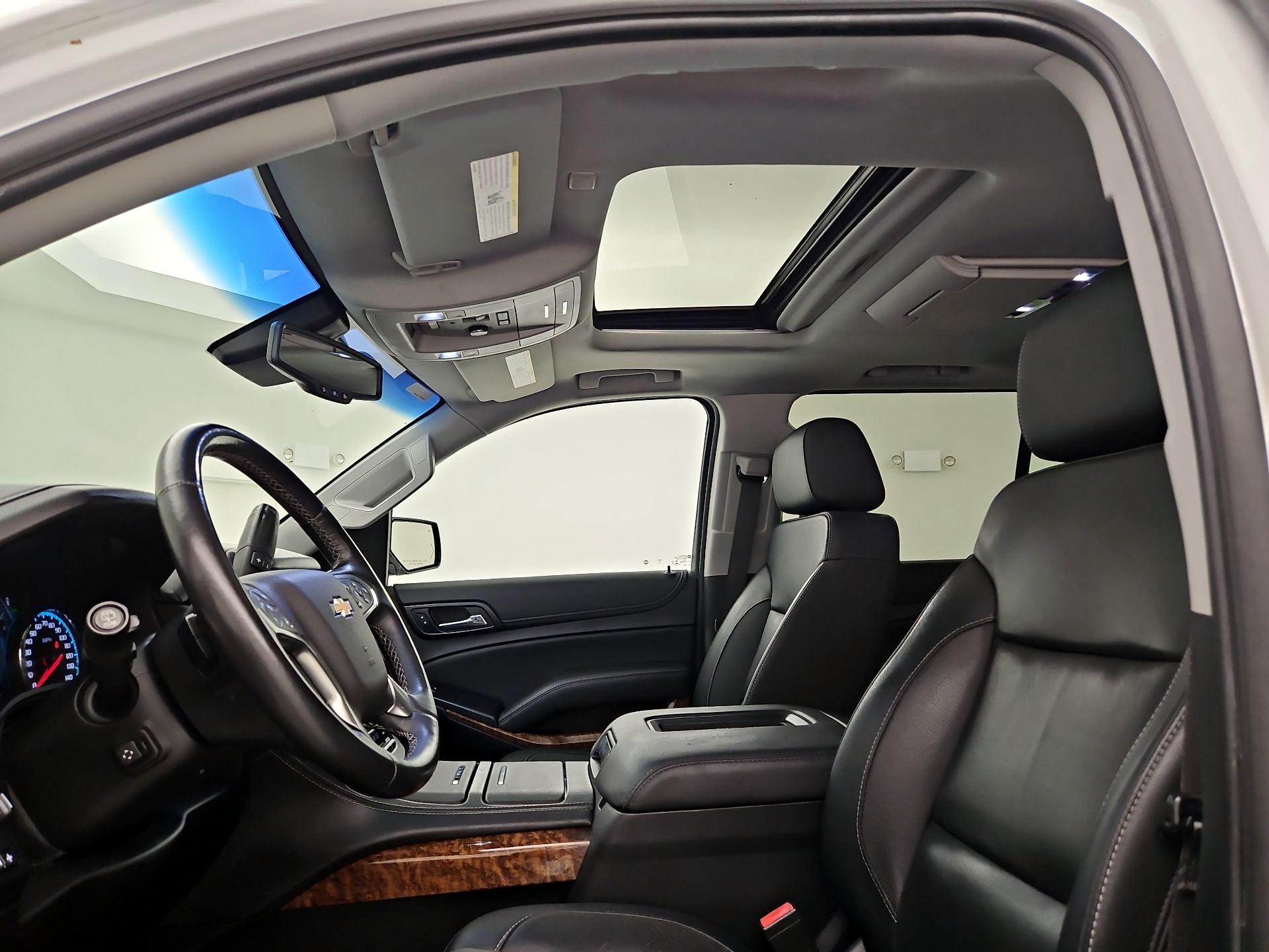 Thumbnail: 2019 Chevrolet Suburban - 20