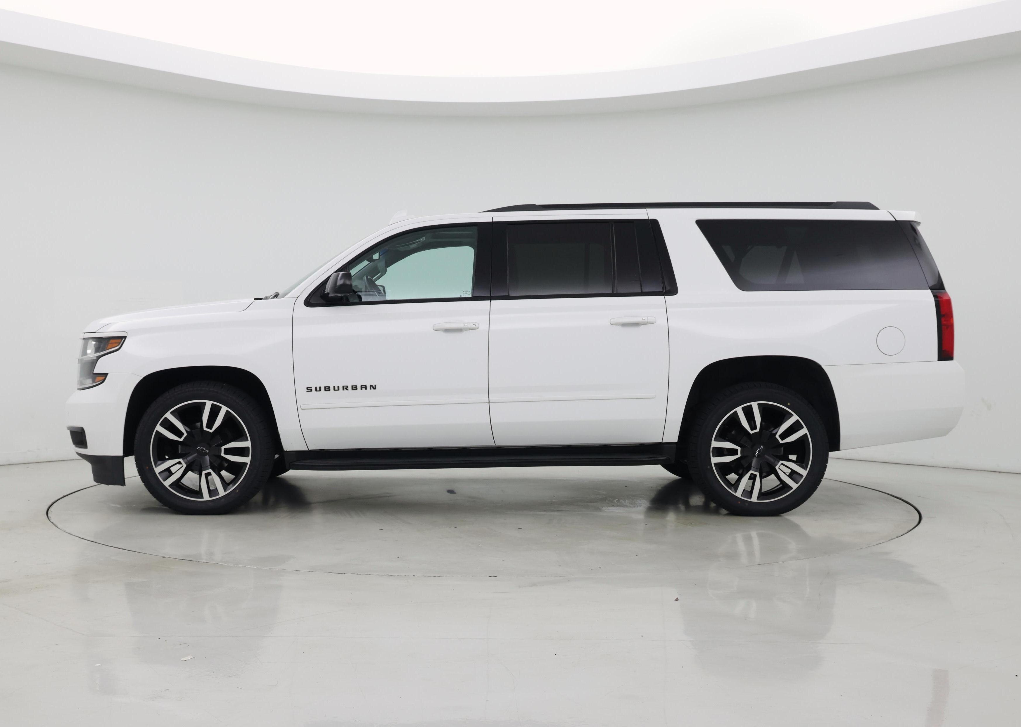Thumbnail: 2019 Chevrolet Suburban - 3