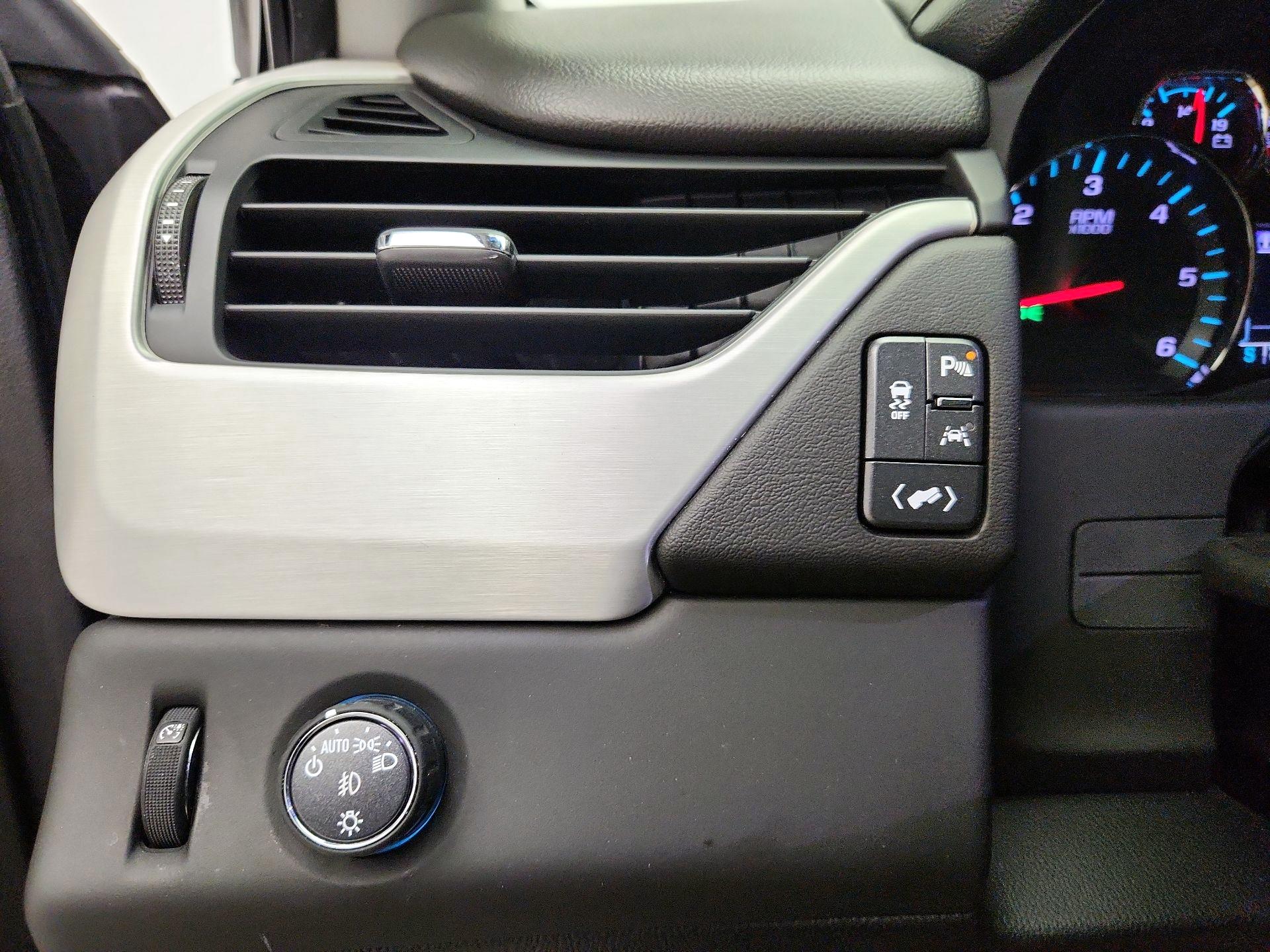 Thumbnail: 2019 GMC Yukon - 13