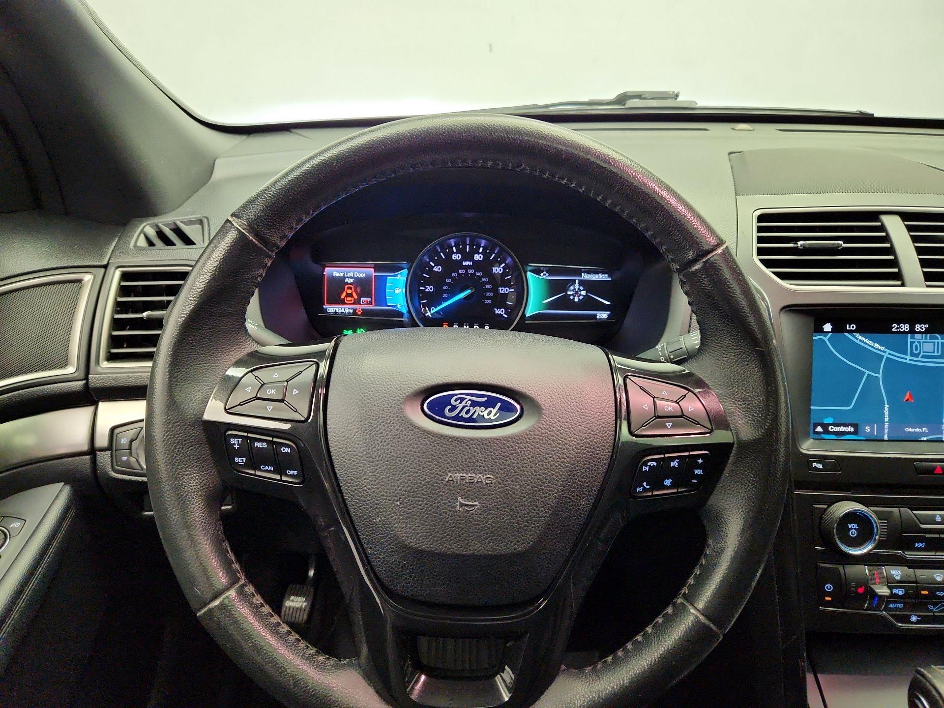Thumbnail: 2018 Ford Explorer - 10