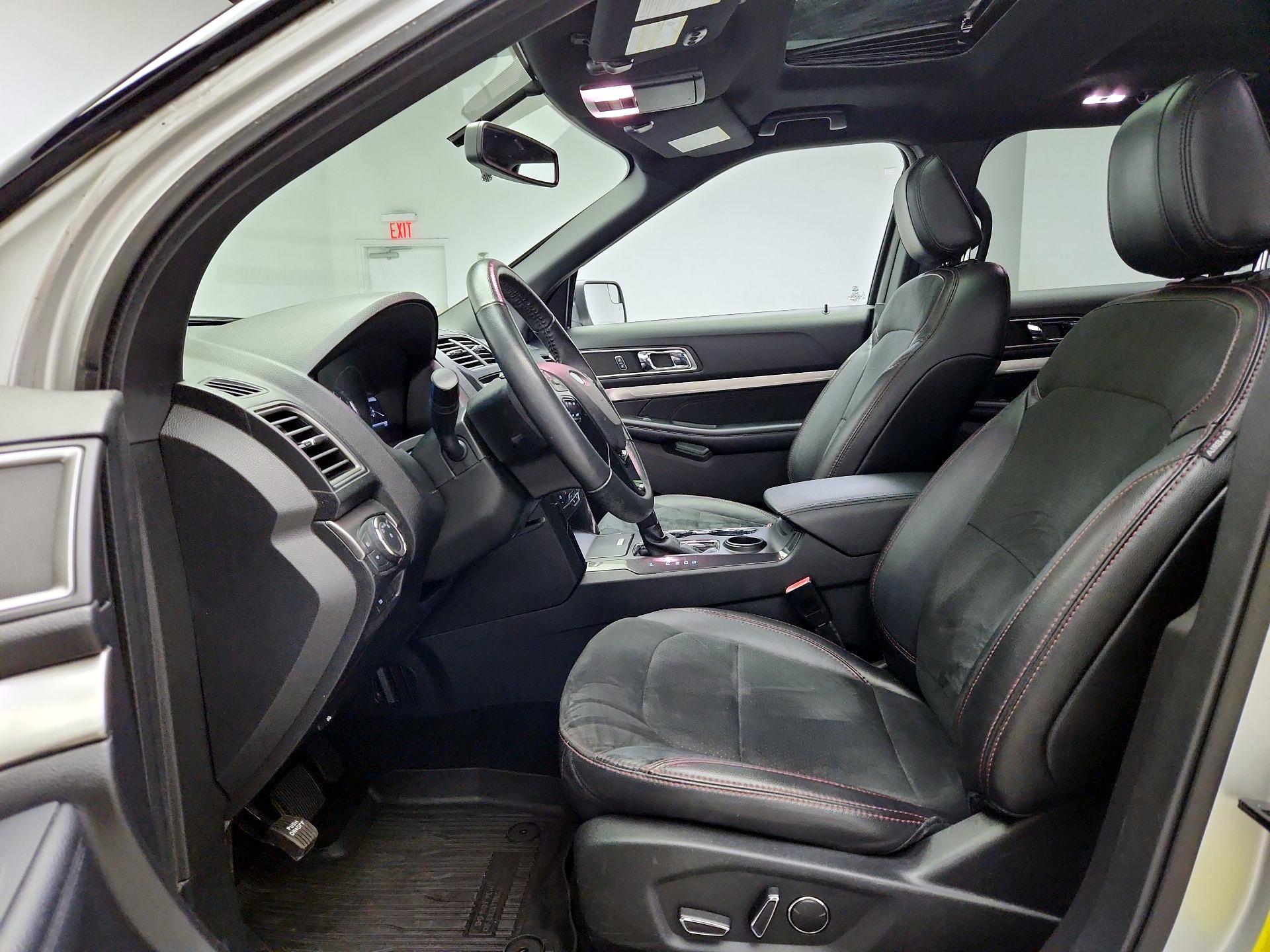 Thumbnail: 2018 Ford Explorer - 11