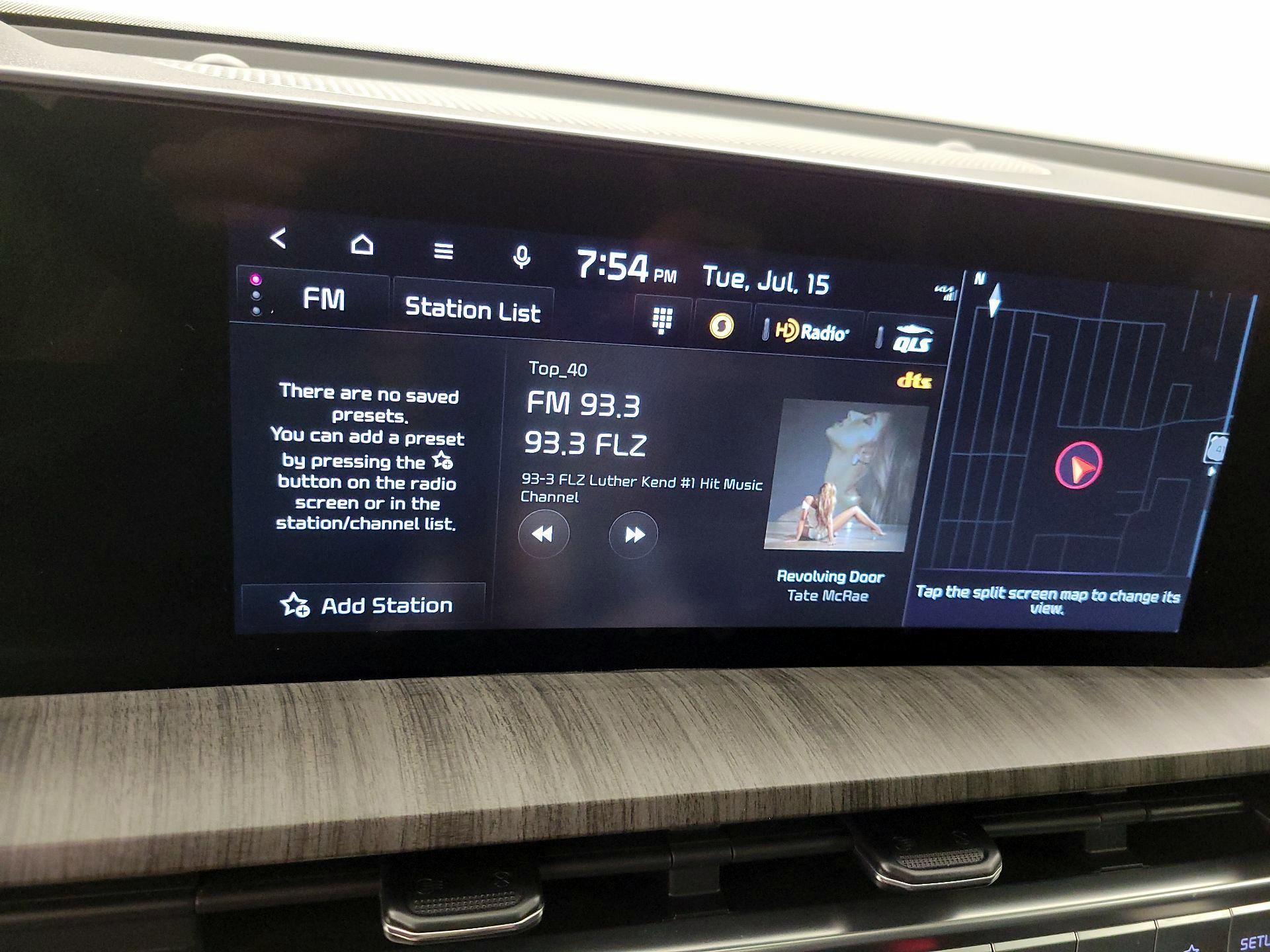 Thumbnail: 2023 Kia Telluride - 16