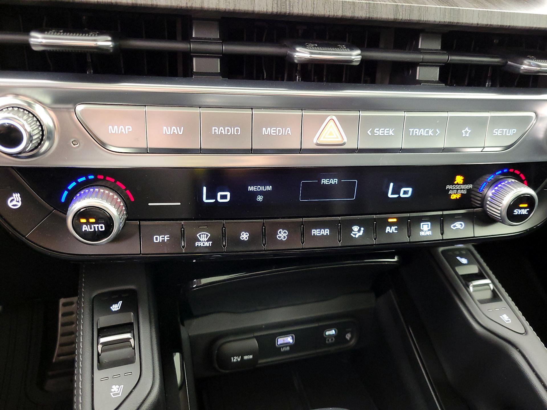 Thumbnail: 2023 Kia Telluride - 17