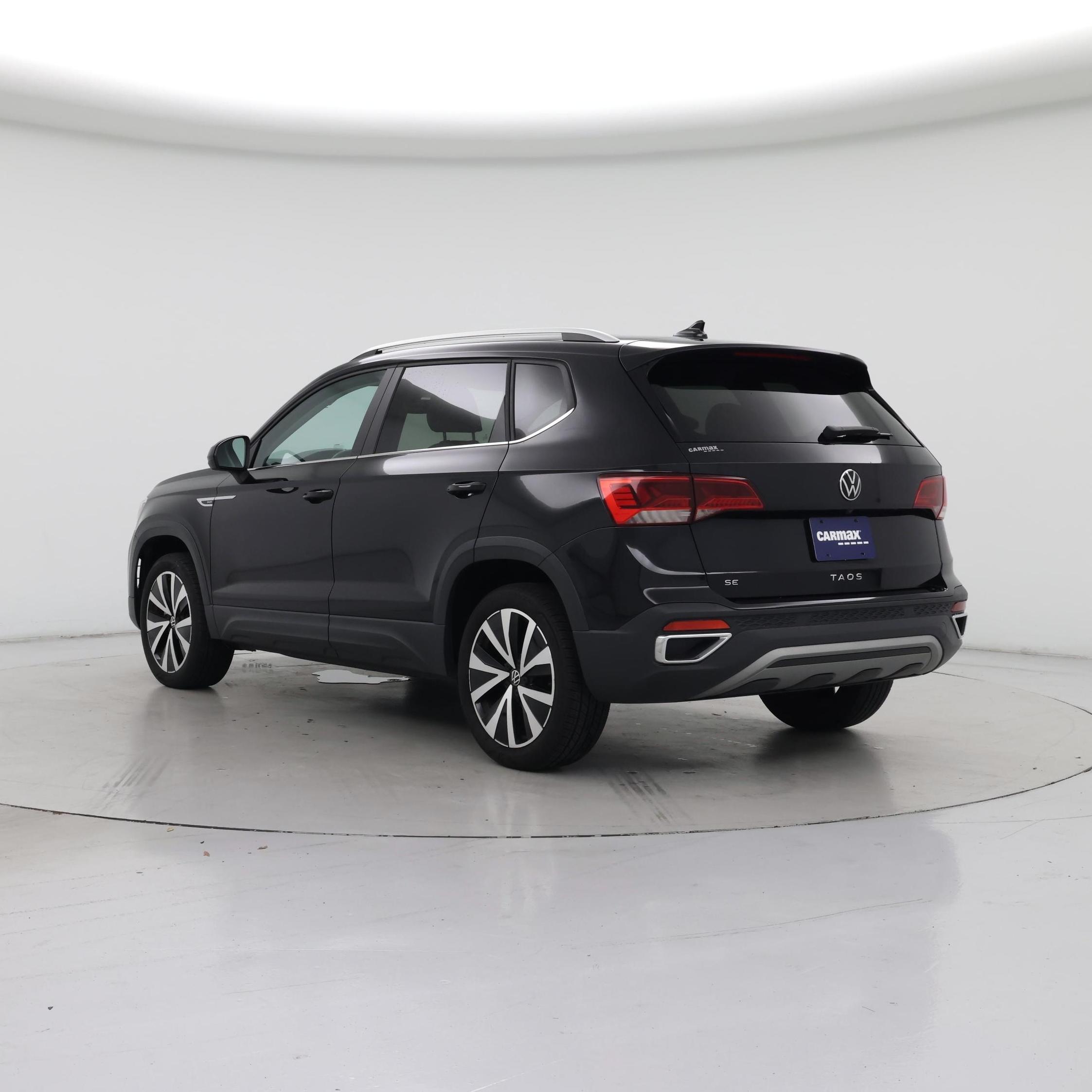Thumbnail: 2022 Volkswagen Taos - 2