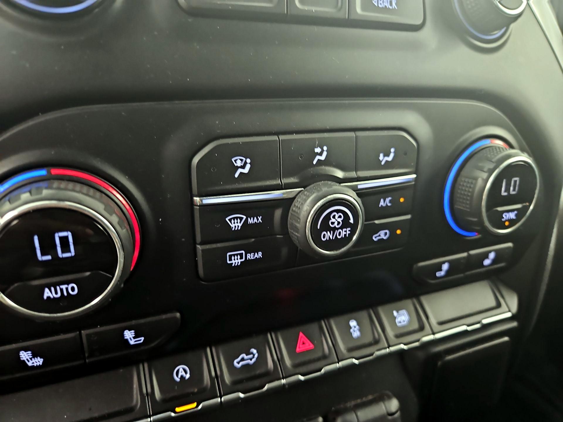 Thumbnail: 2021 Chevrolet Silverado 1500 - 16