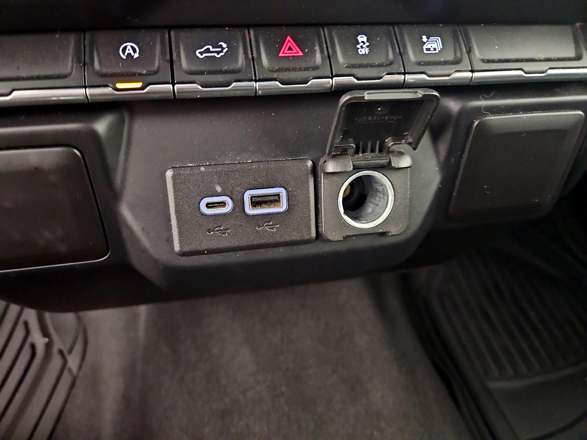 Thumbnail: 2021 Chevrolet Silverado 1500 - 18