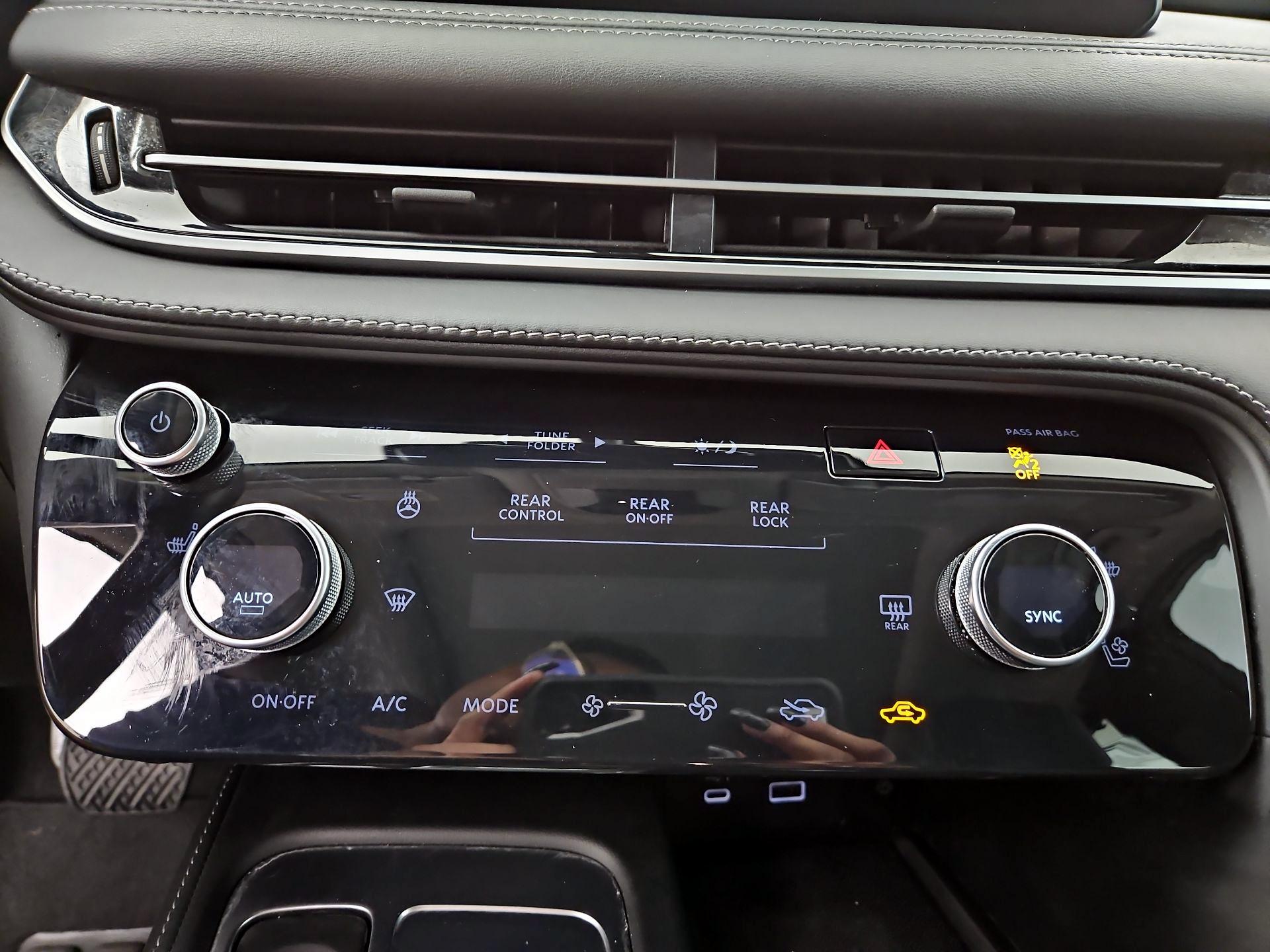 Thumbnail: 2024 INFINITI QX60 - 17