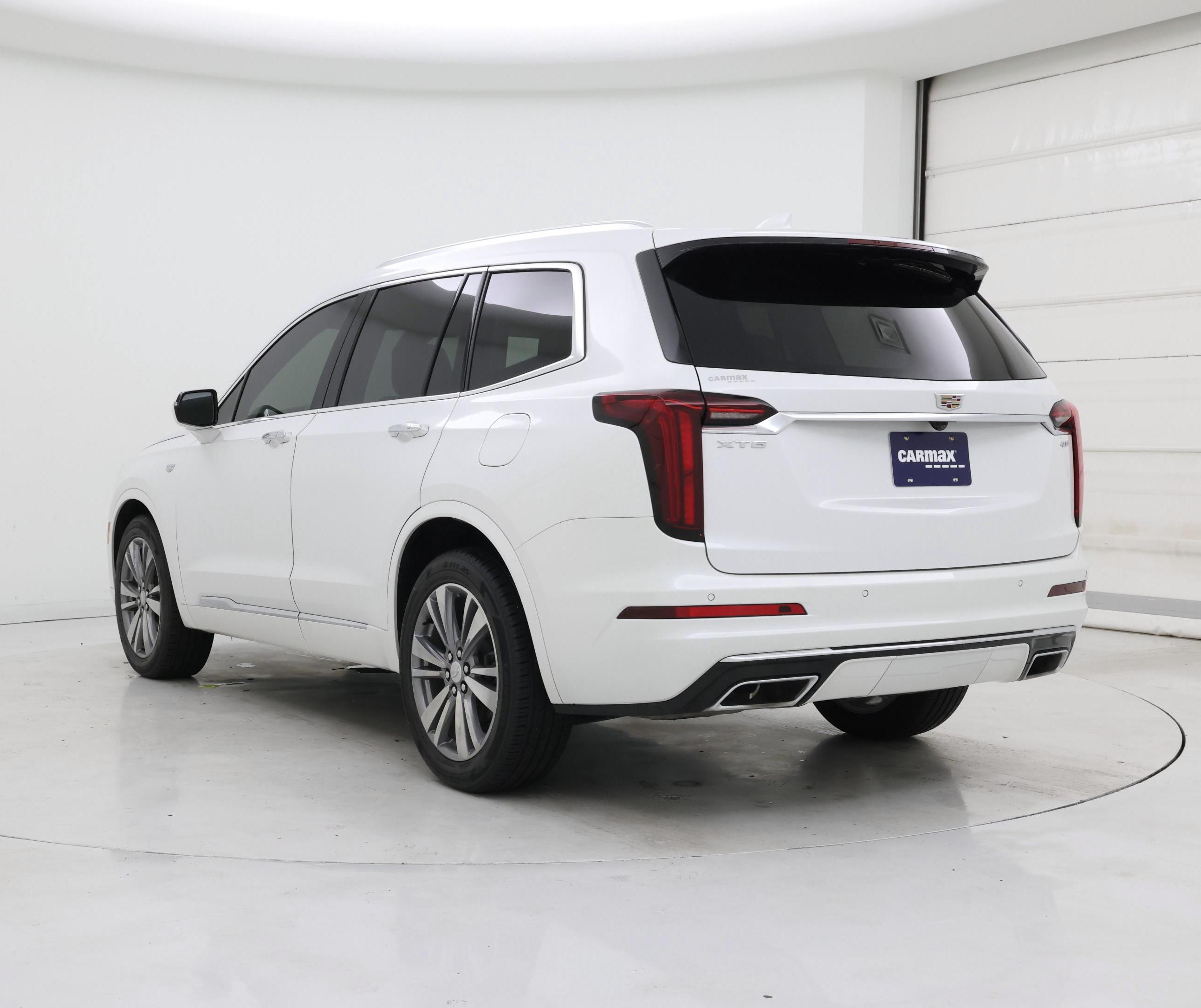Thumbnail: 2022 Cadillac XT6 - 2