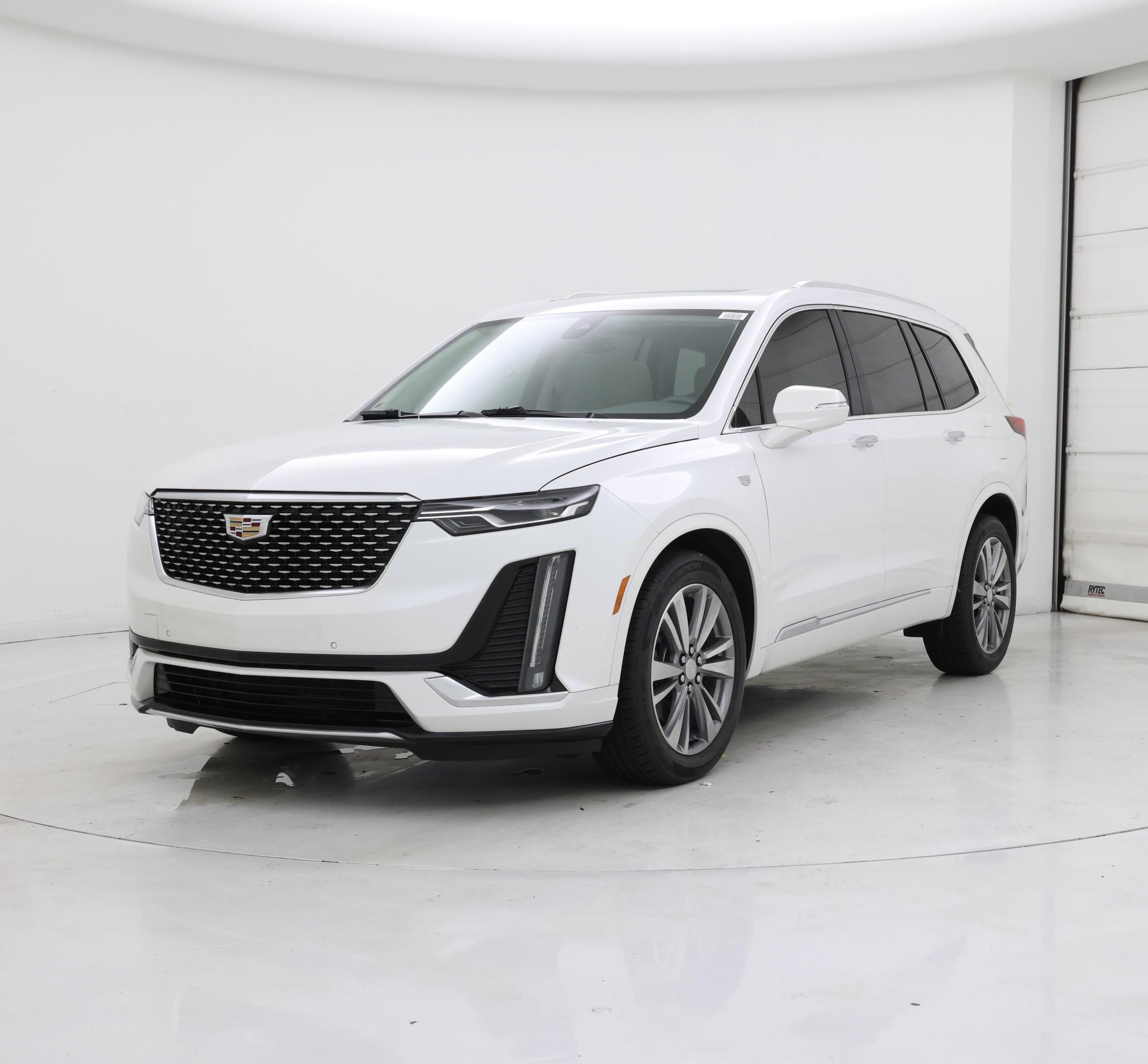 Thumbnail: 2022 Cadillac XT6 - 4