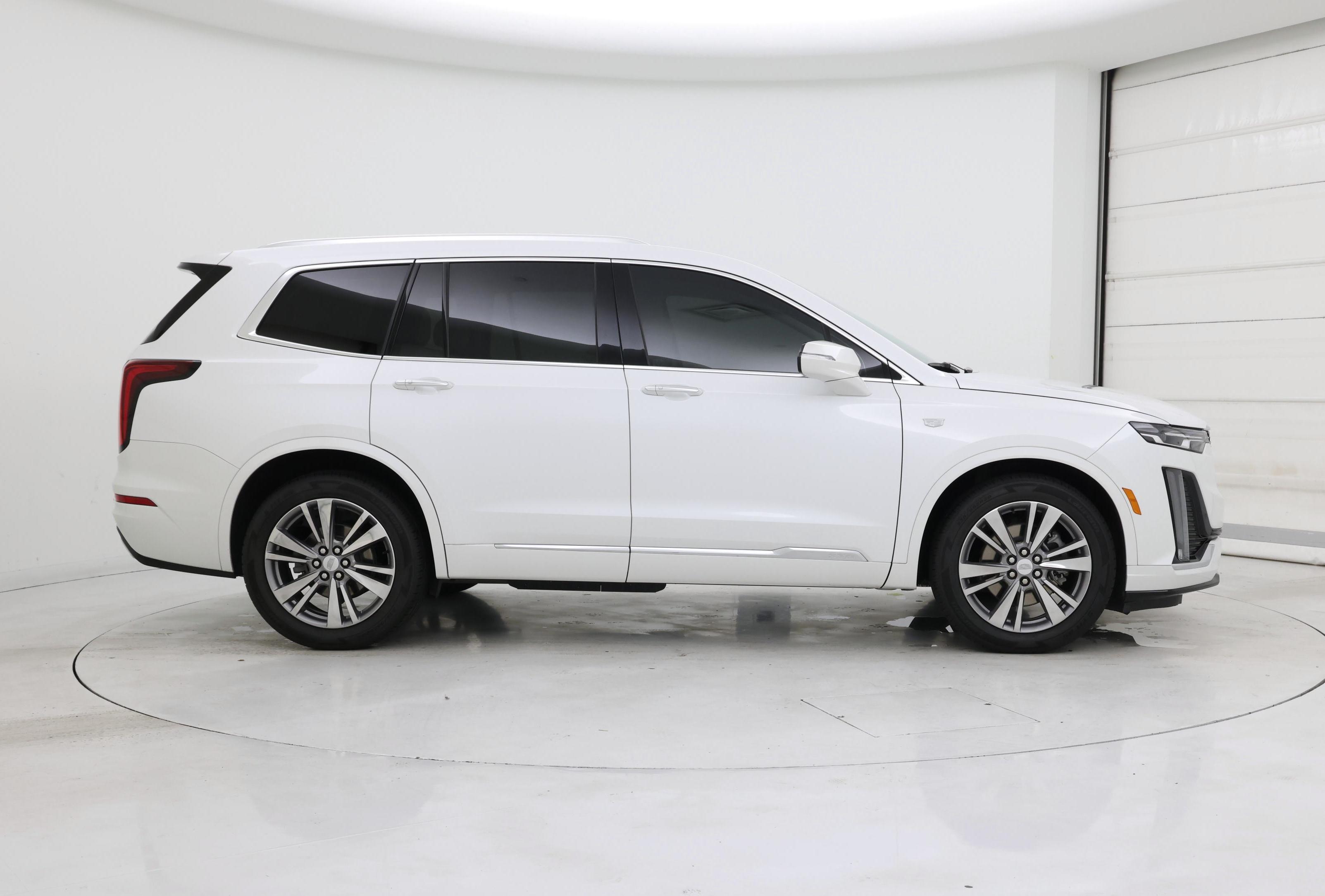 Thumbnail: 2022 Cadillac XT6 - 7