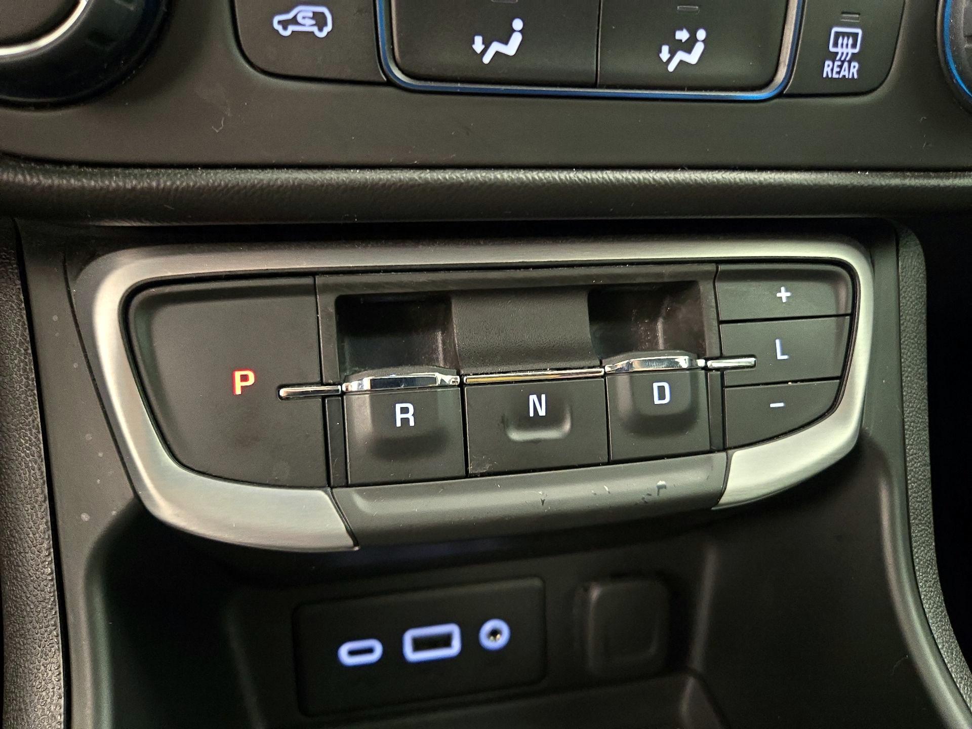Thumbnail: 2022 GMC Terrain - 17