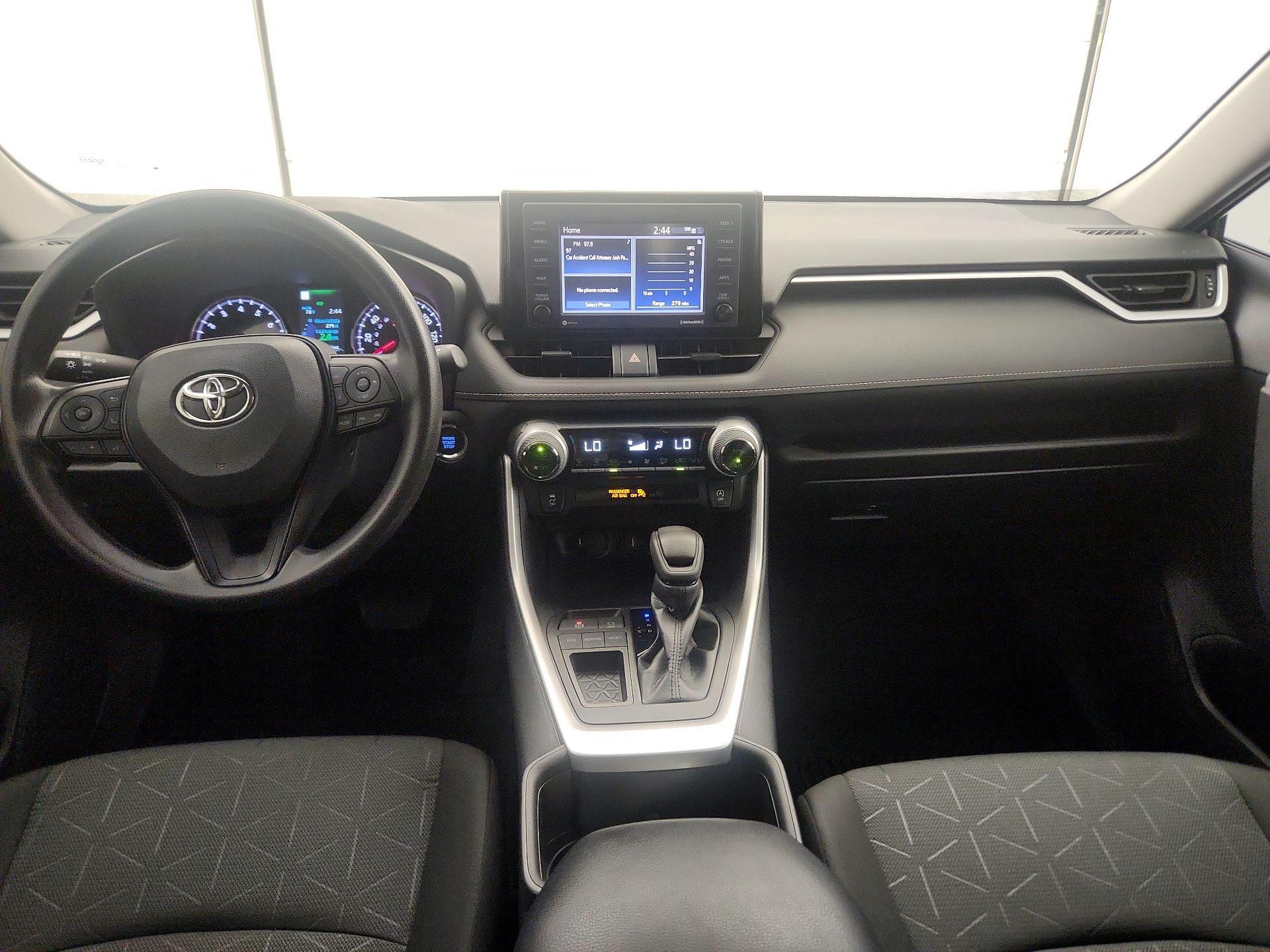 Thumbnail: 2022 Toyota RAV4 - 9