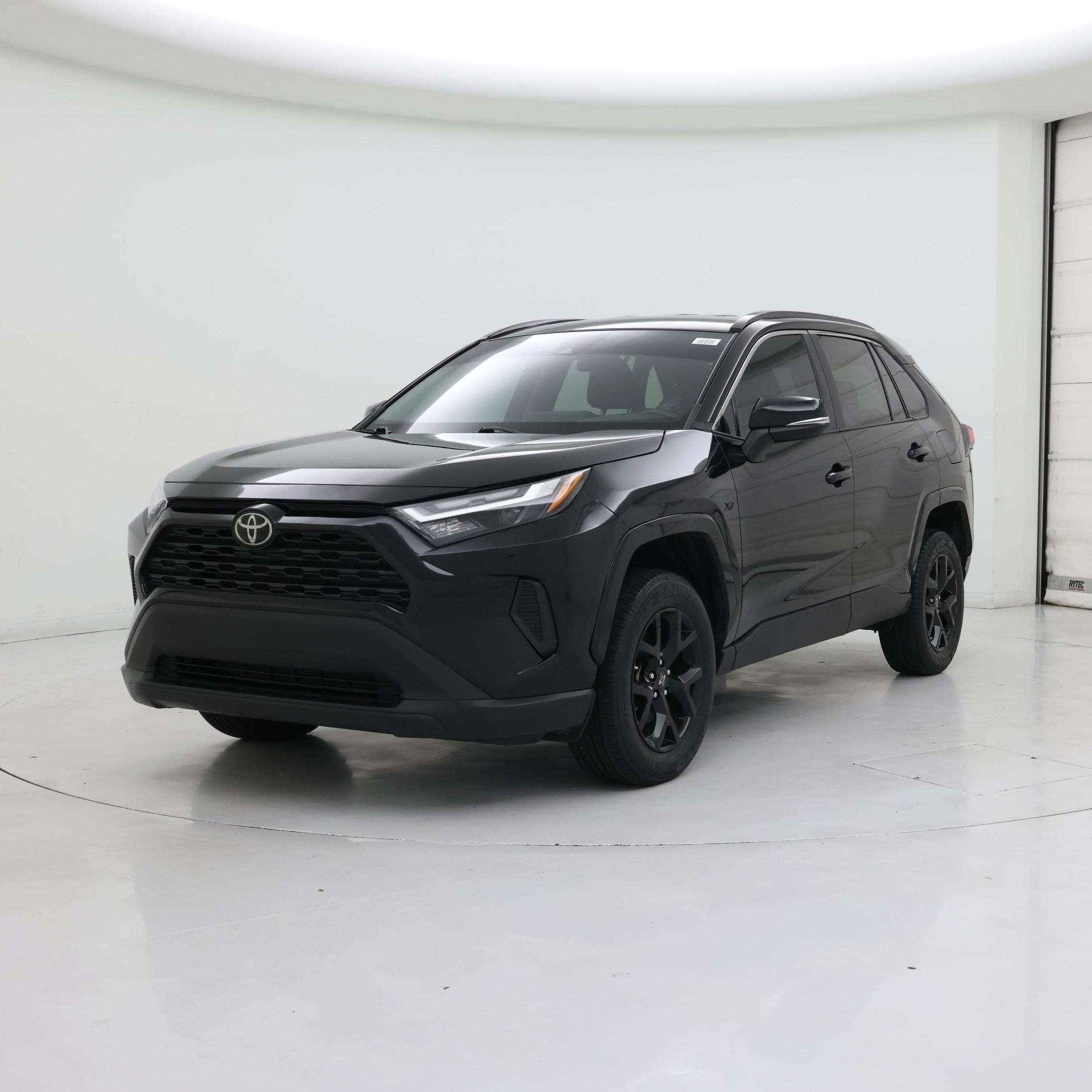 Thumbnail: 2022 Toyota RAV4 - 4