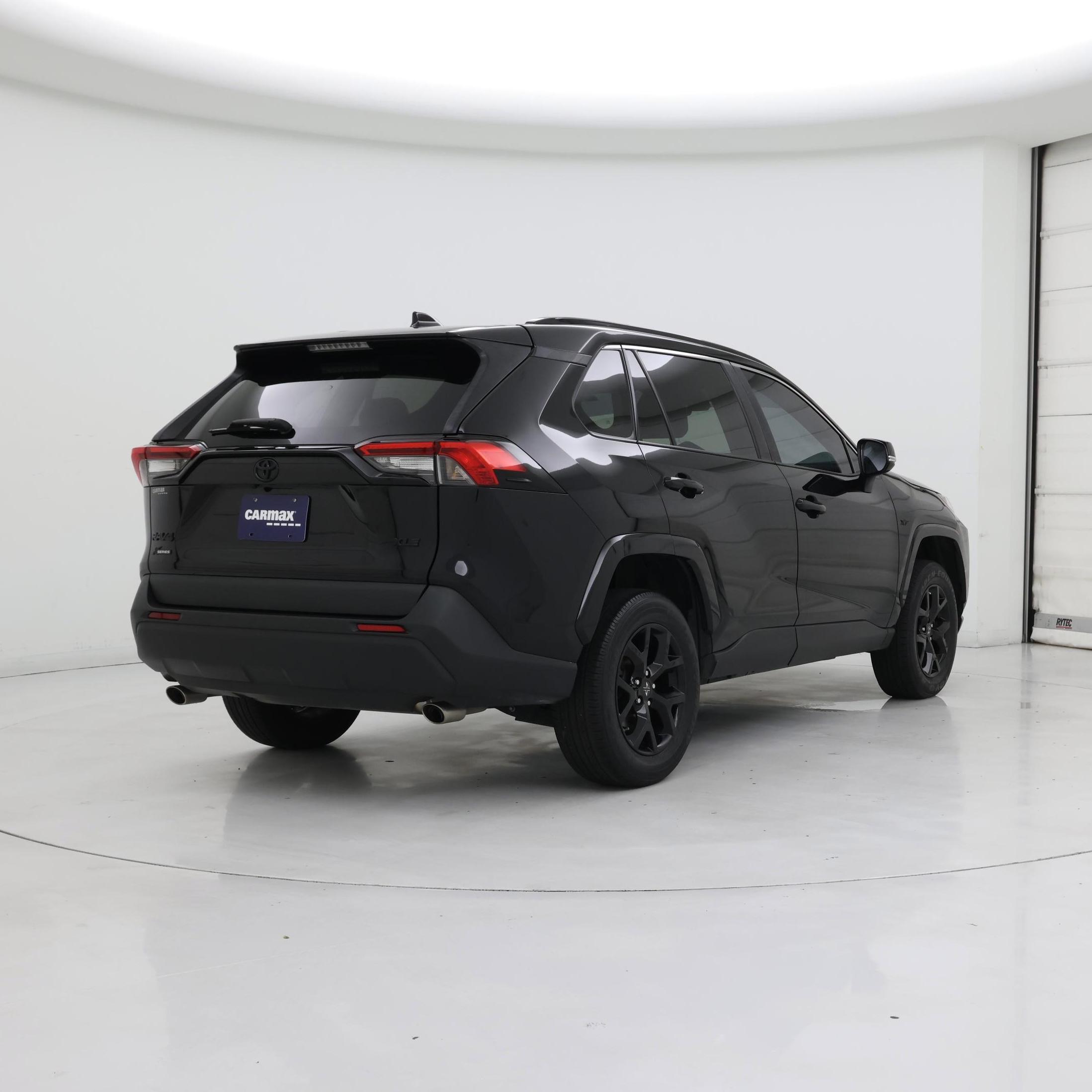 Thumbnail: 2022 Toyota RAV4 - 8