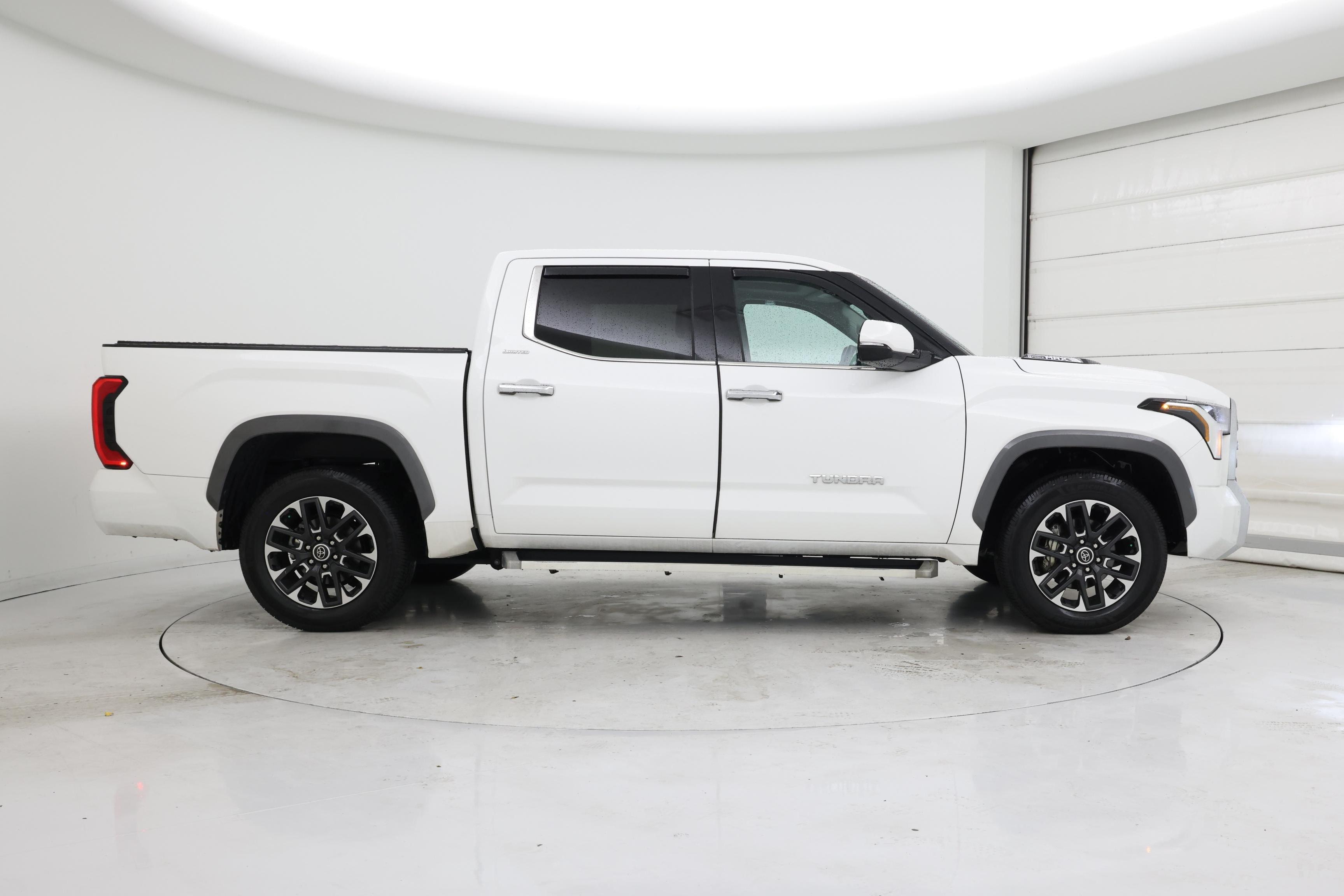 Thumbnail: 2023 Toyota Tundra - 7