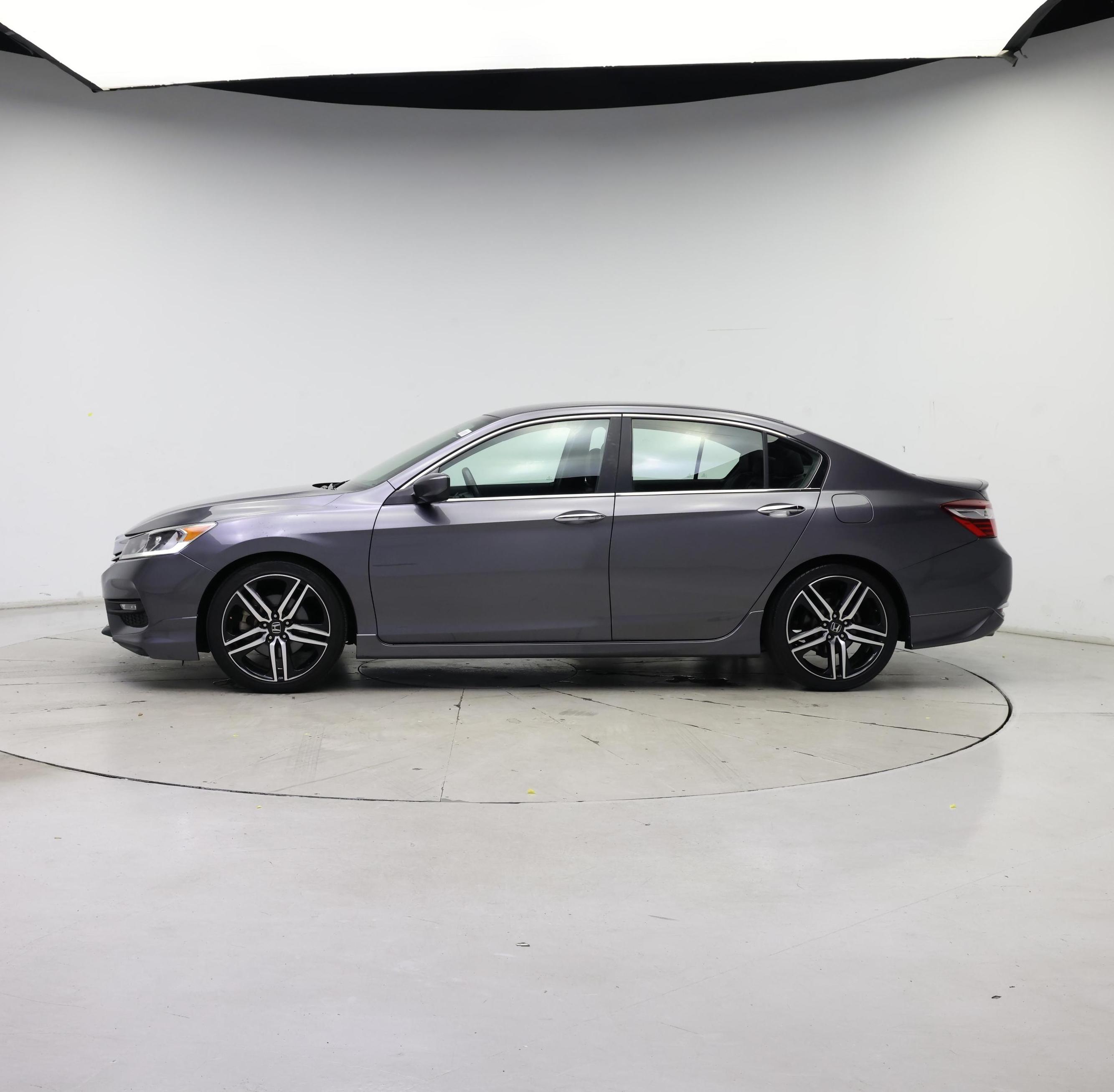 Thumbnail: 2017 Honda Accord - 3