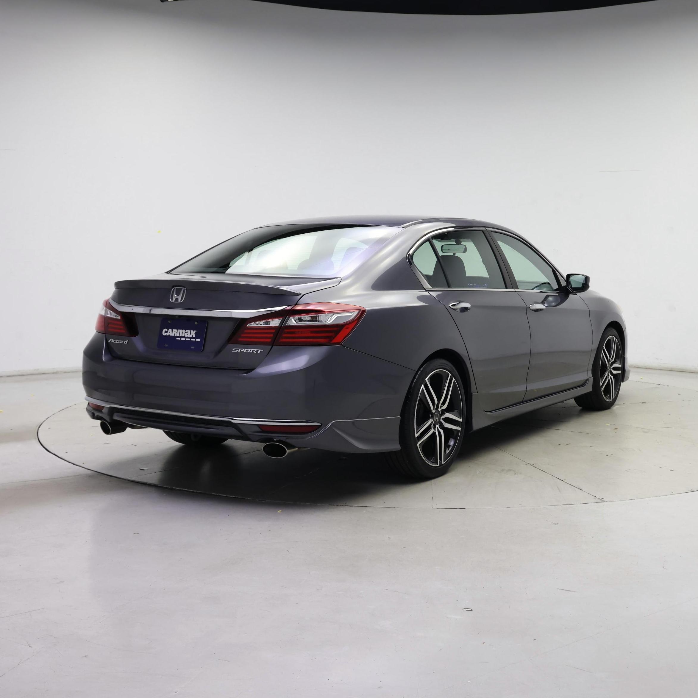 Thumbnail: 2017 Honda Accord - 8