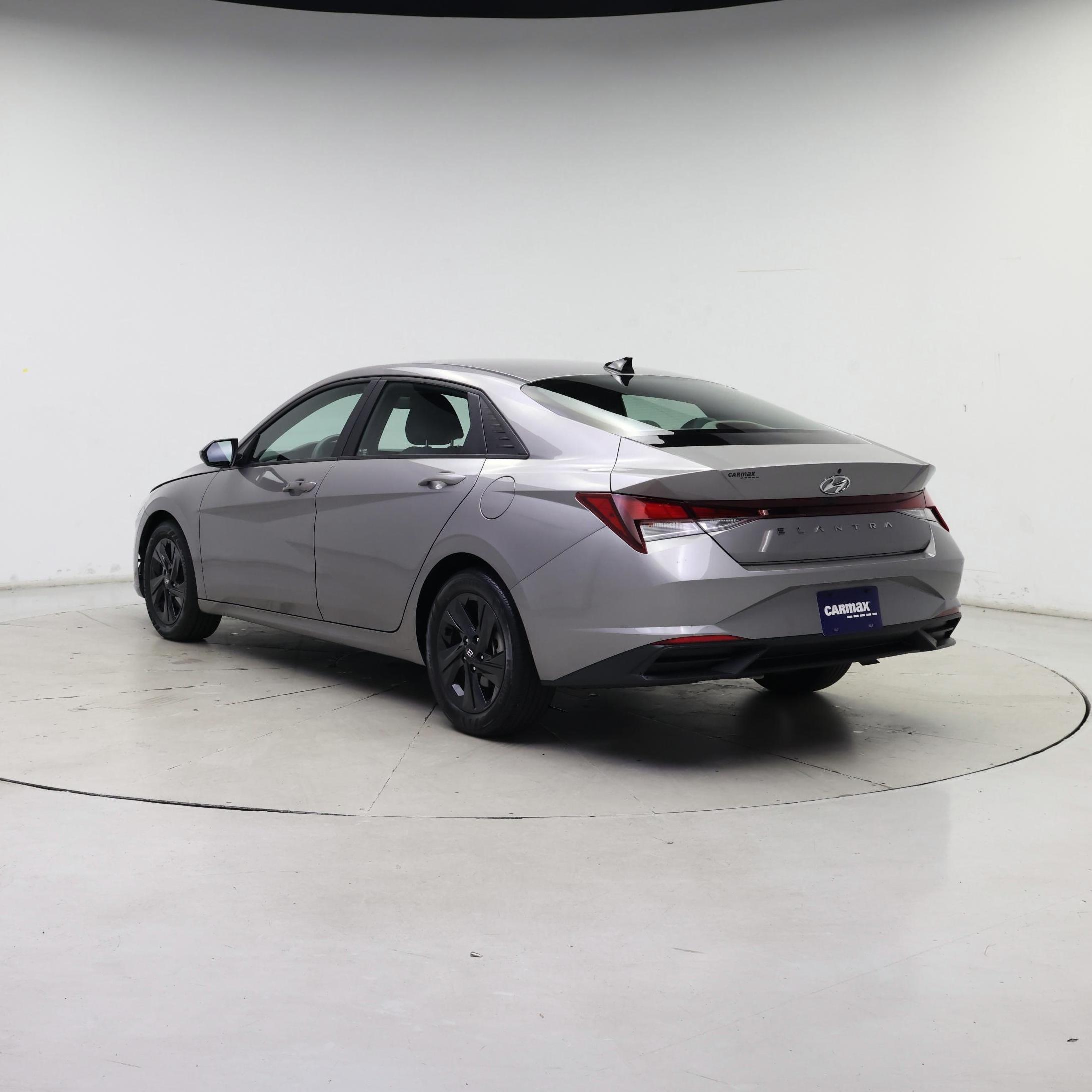 Thumbnail: 2023 Hyundai Elantra - 2