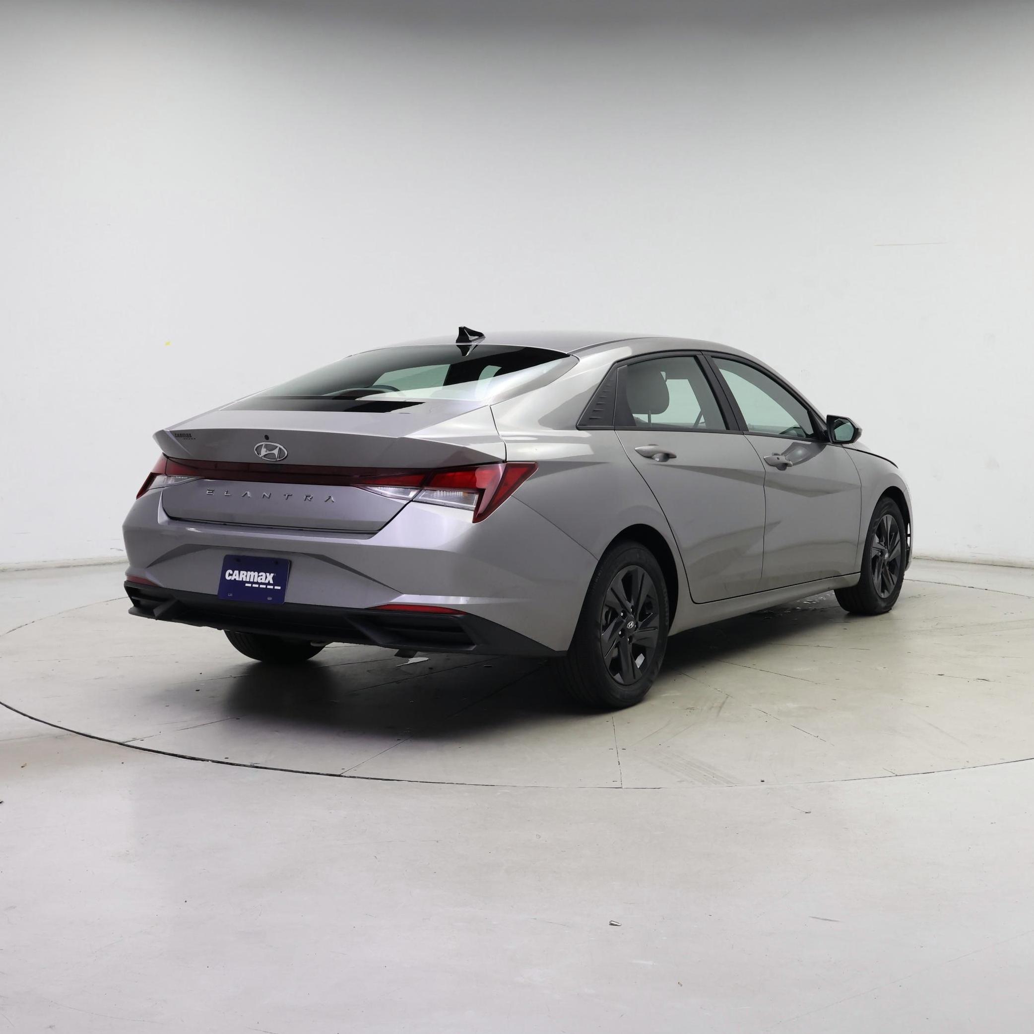 Thumbnail: 2023 Hyundai Elantra - 8