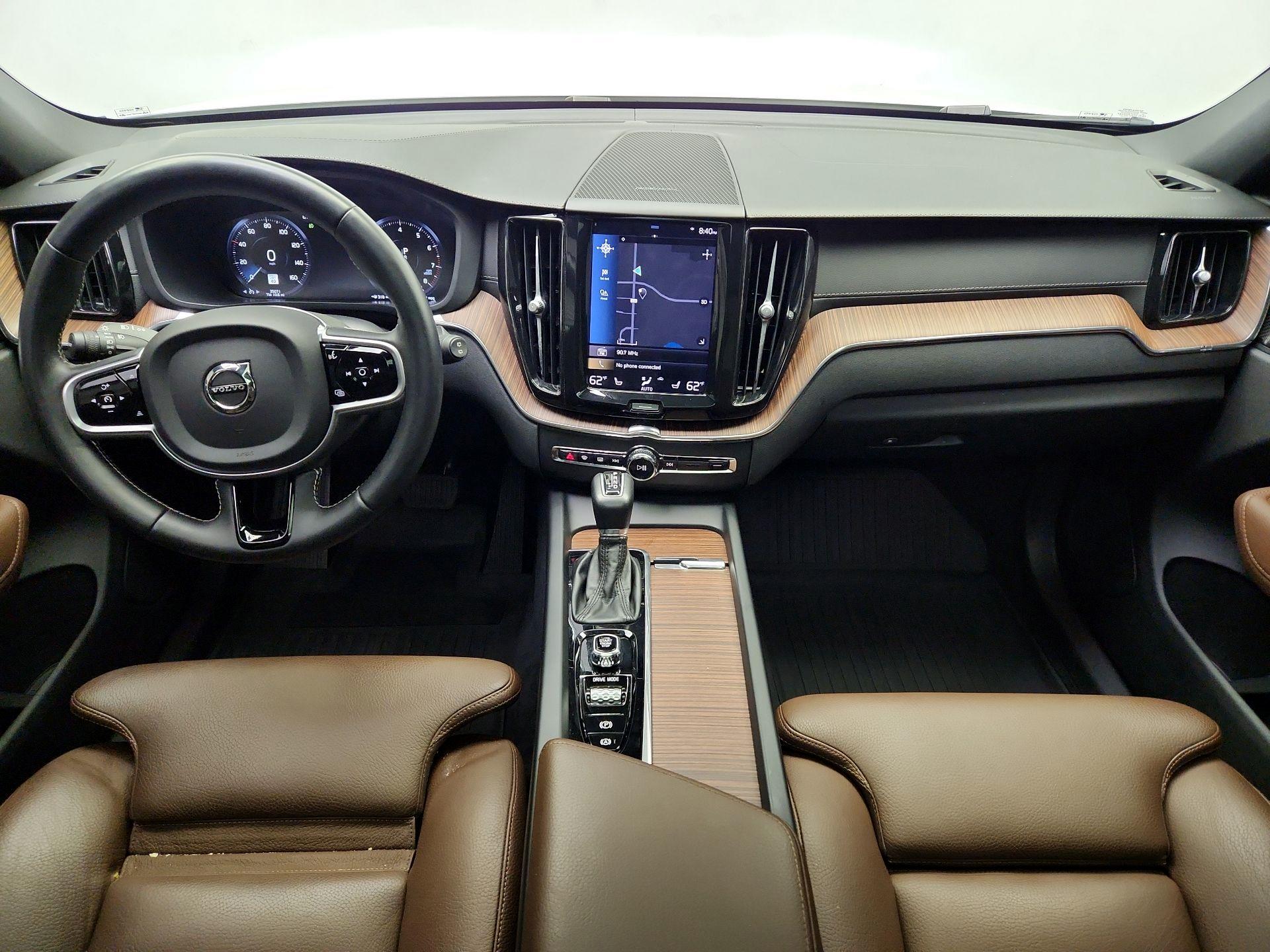 Thumbnail: 2020 Volvo XC60 - 9