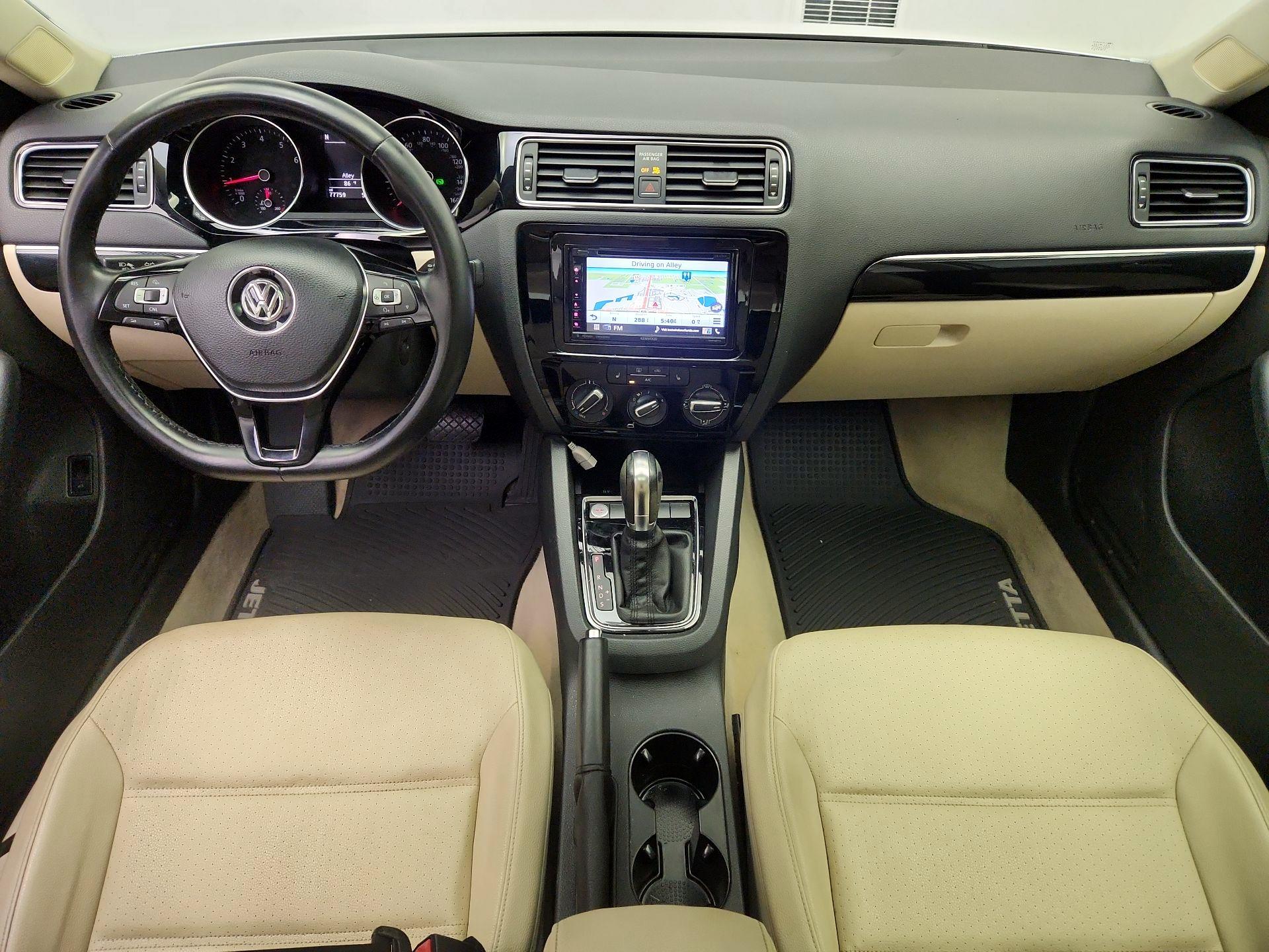 Thumbnail: 2016 Volkswagen Jetta - 9