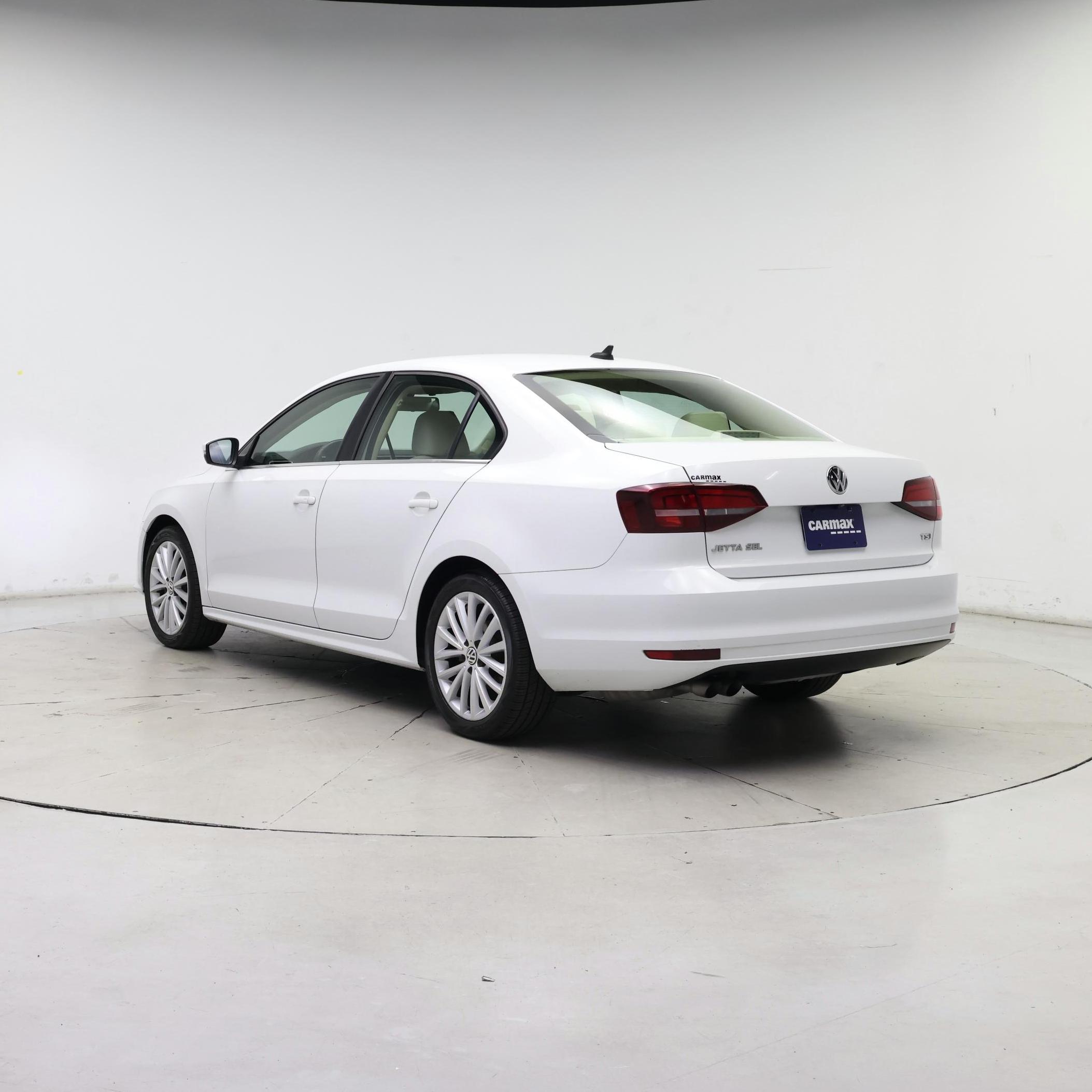 Thumbnail: 2016 Volkswagen Jetta - 2