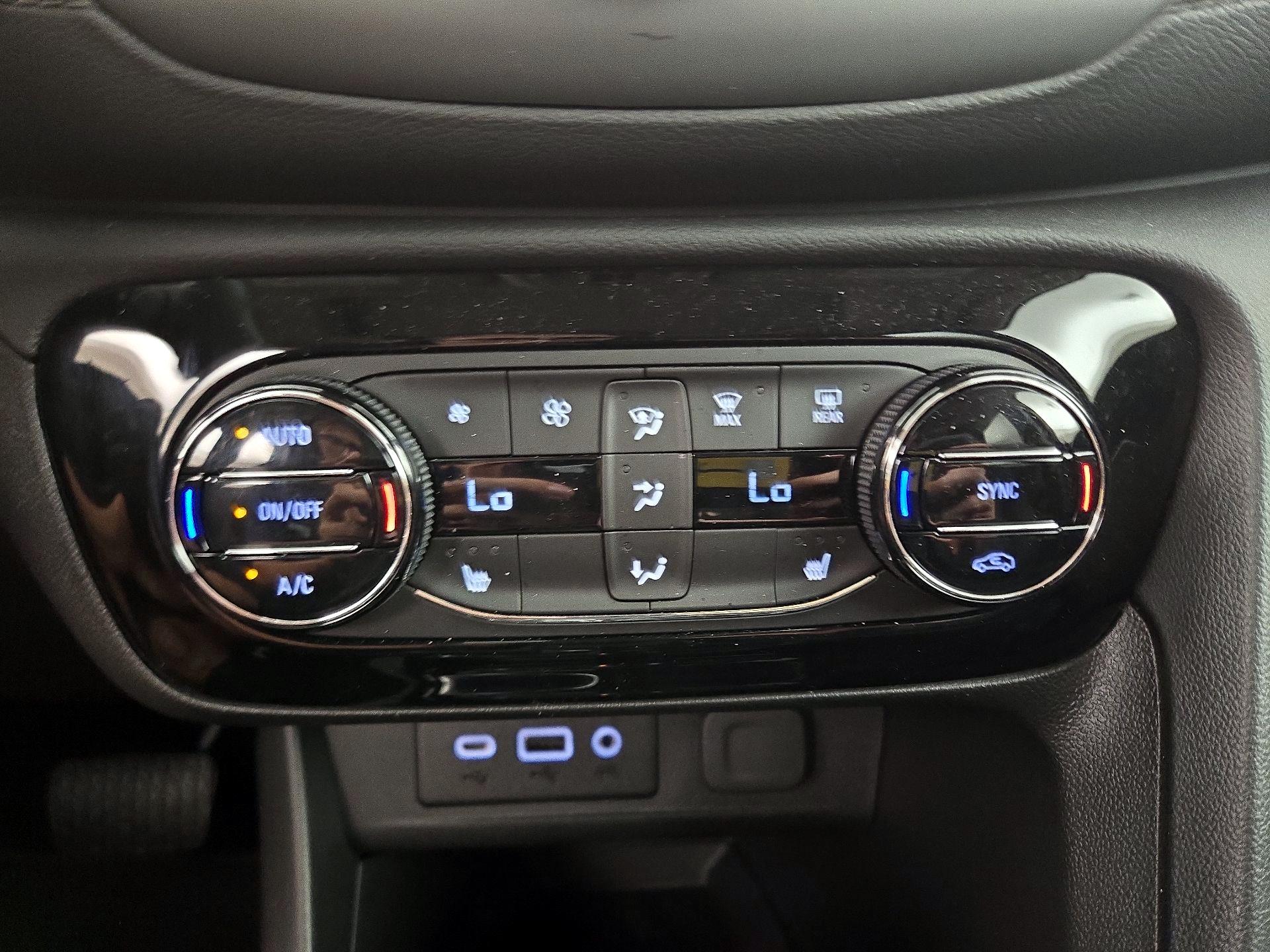 Thumbnail: 2023 Buick Encore GX - 16