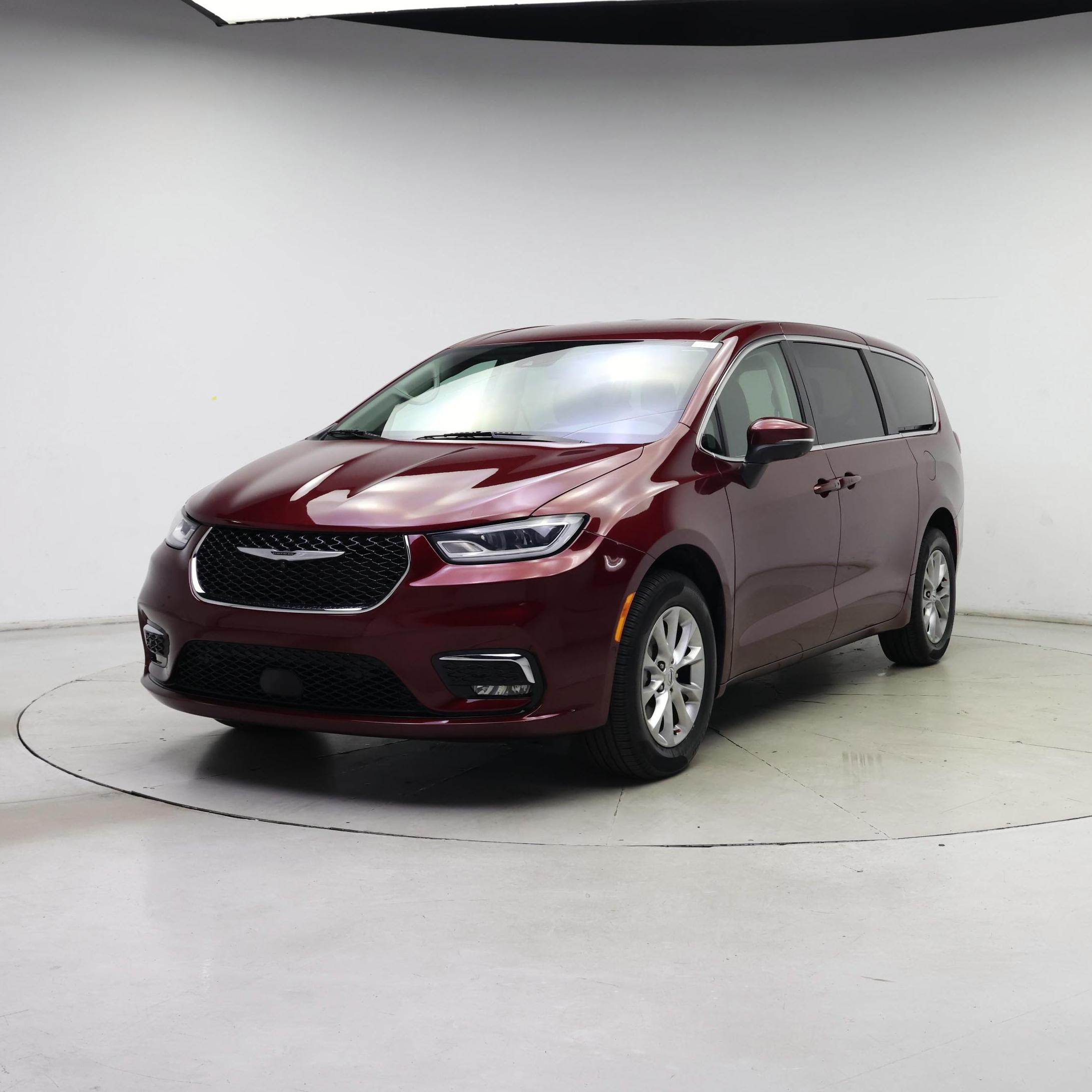 Thumbnail: 2023 Chrysler Pacifica - 4
