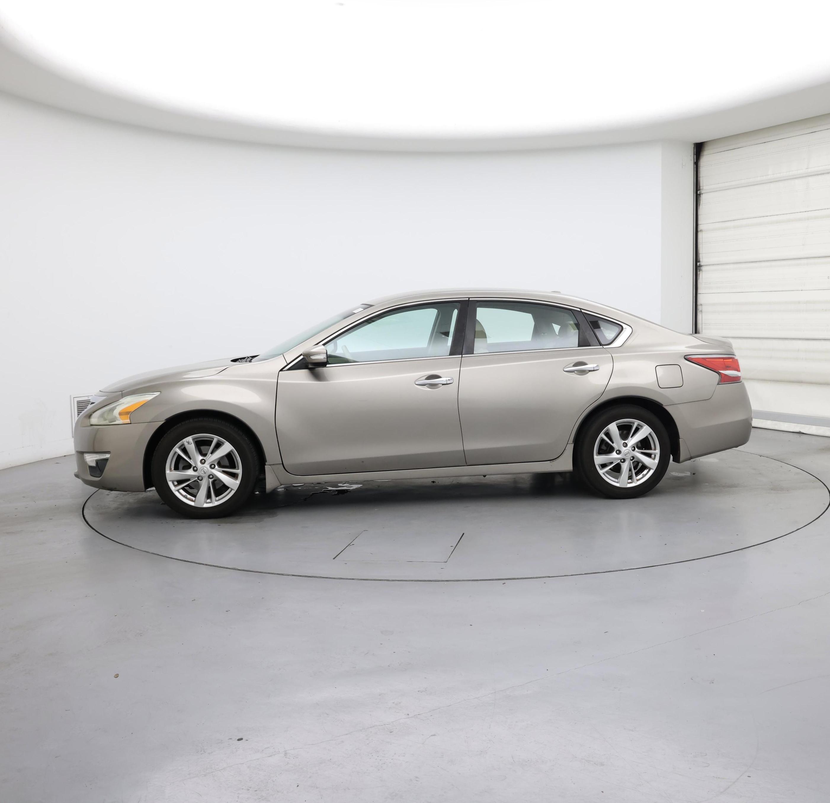 Thumbnail: 2015 Nissan Altima - 3