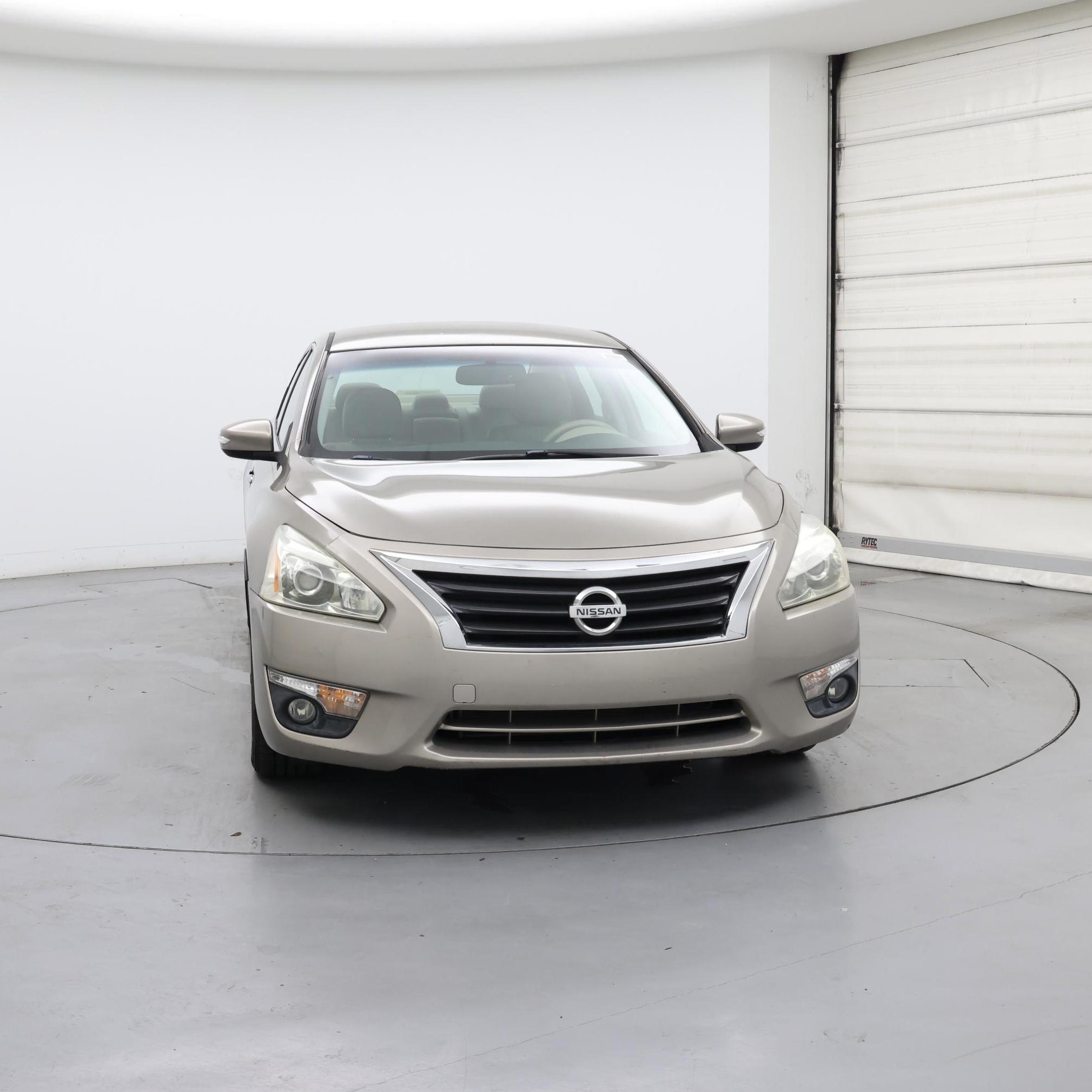 Thumbnail: 2015 Nissan Altima - 5