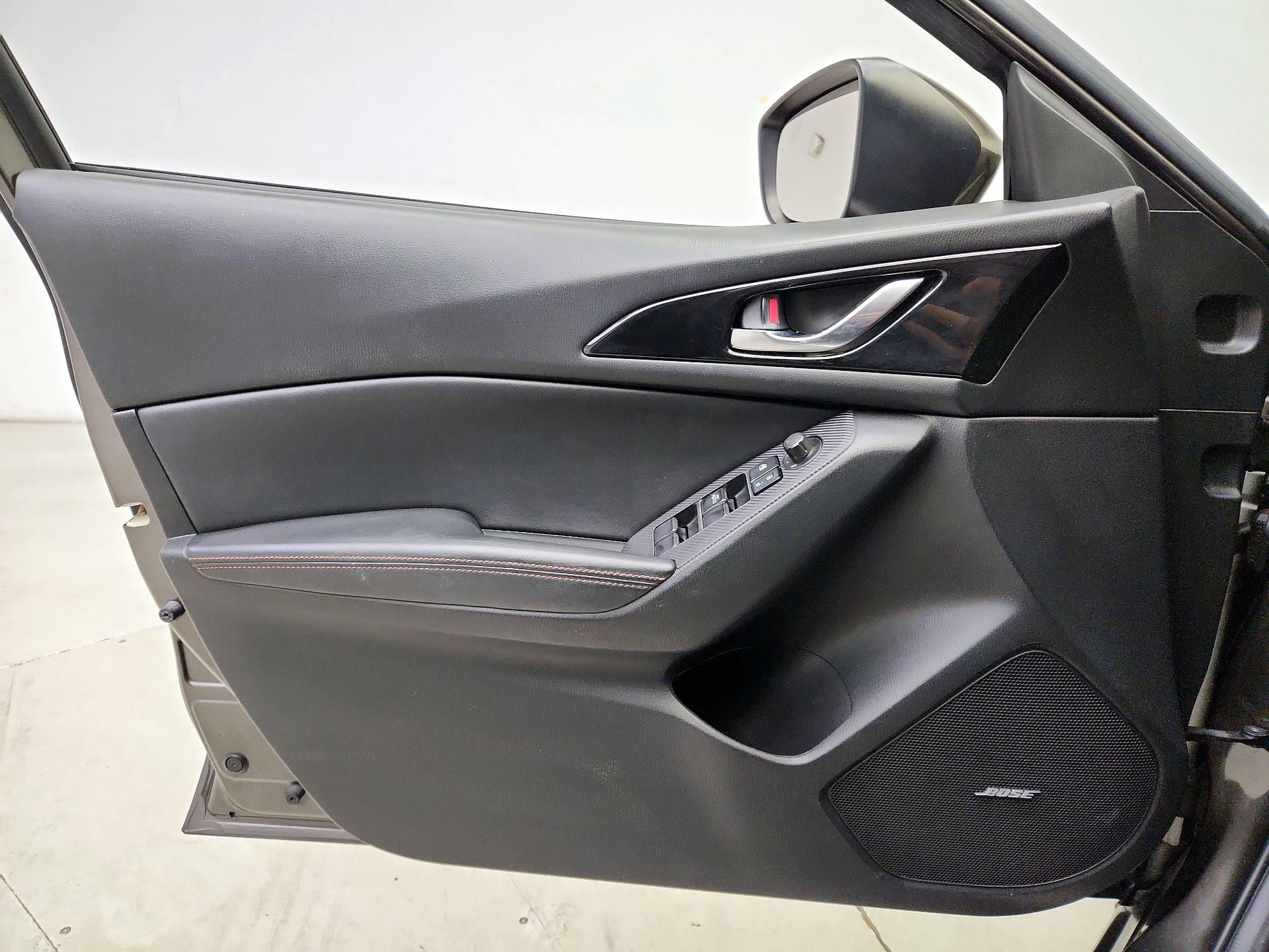 Thumbnail: 2014 Mazda Mazda3 - 12